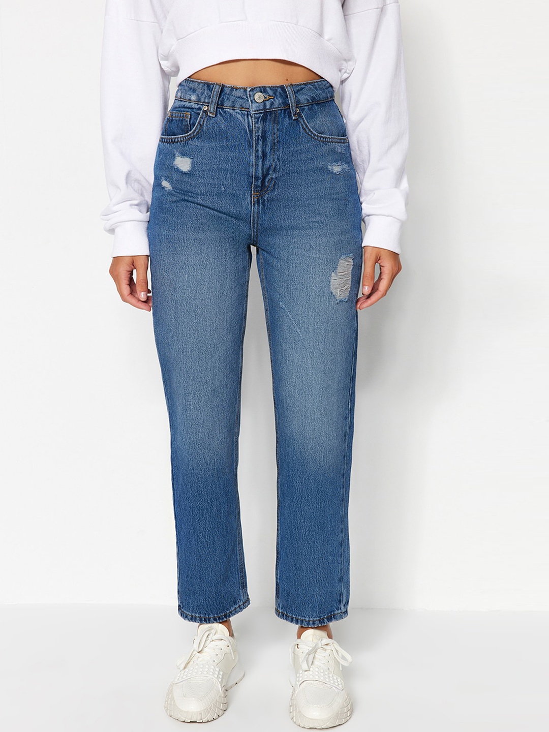 

Trendyol Women Mildly Distressed Light Fade Jeans, Blue