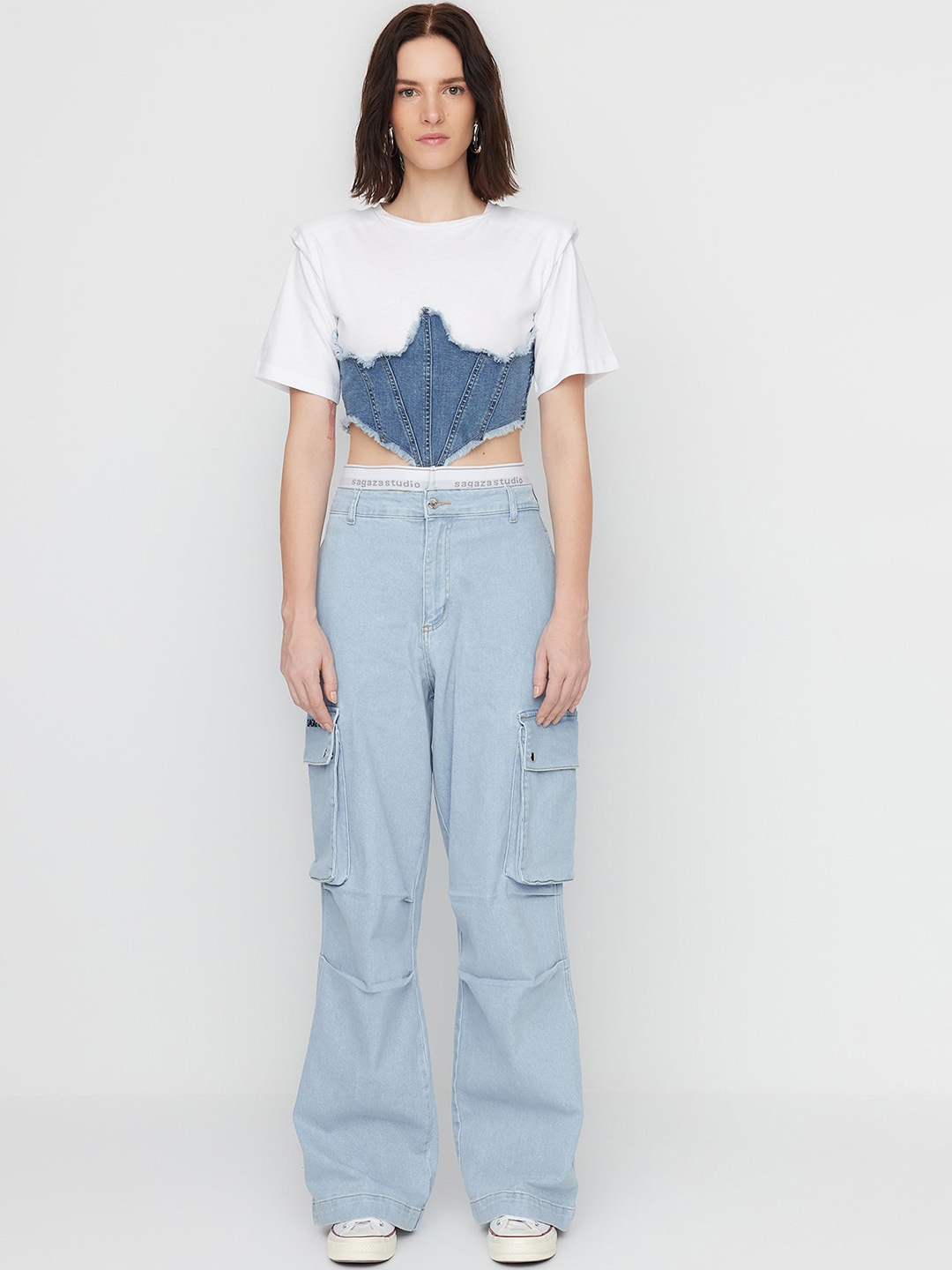 

Trendyol Women Mid-Rise Light Shade Cotton Clean Look Jeans, Blue