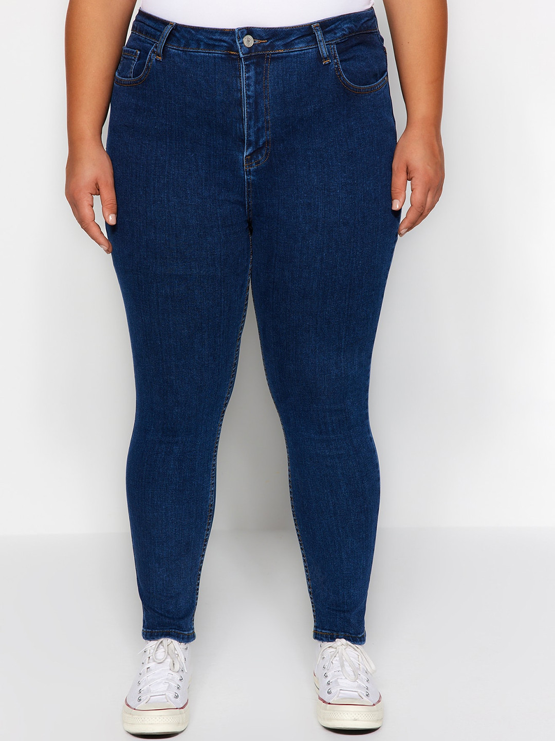 

Trendyol Women Clean Look Mid-Rise Jeans, Blue