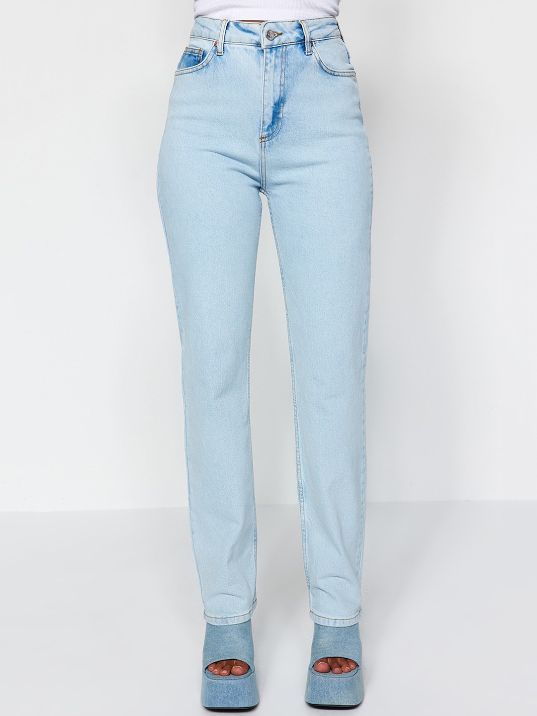 

Trendyol Mid Rise Clean Look Cotton Jeans, Blue