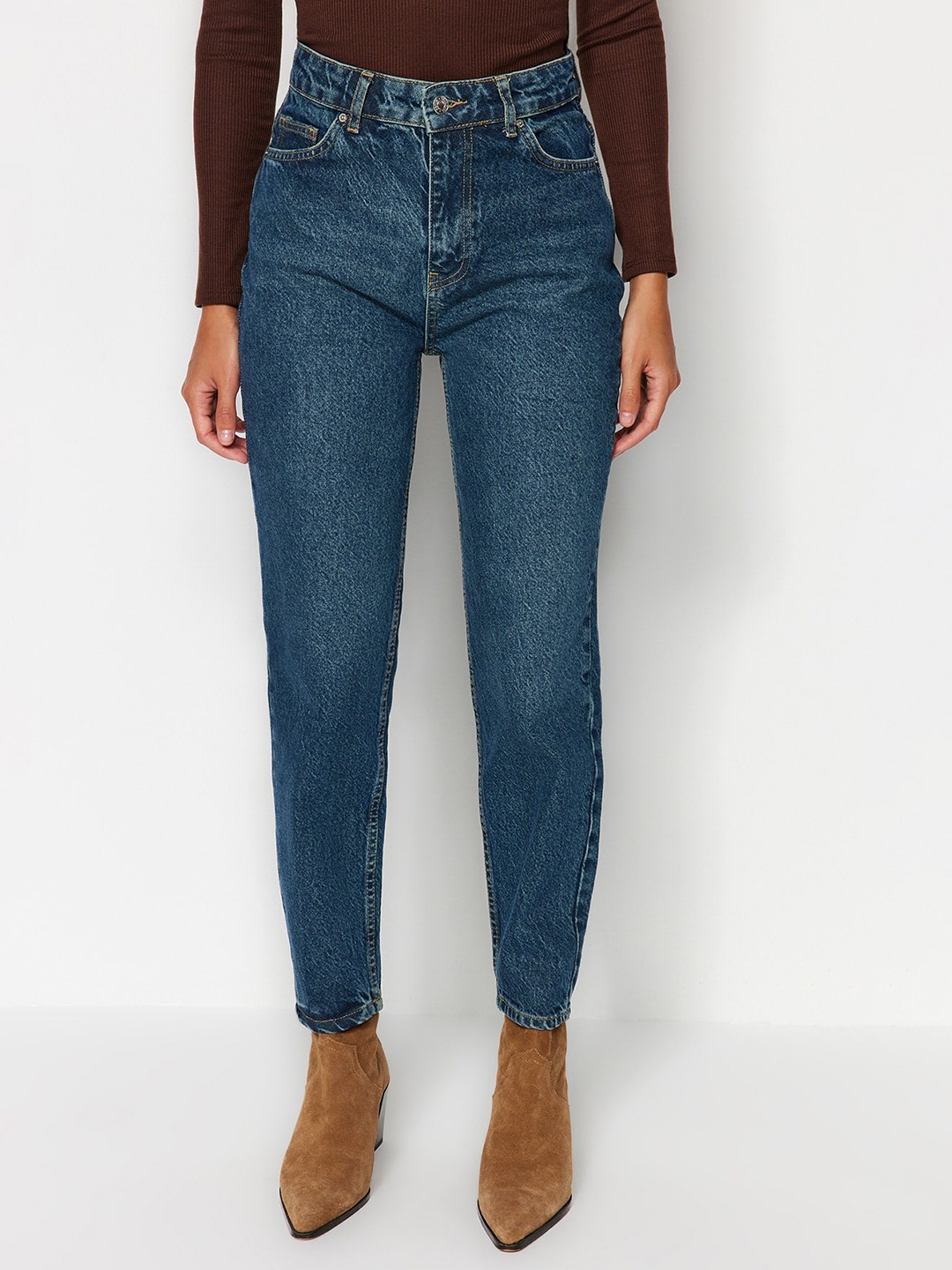 

Trendyol Women Light Fade Clean Look Pure Cotton Jeans, Blue