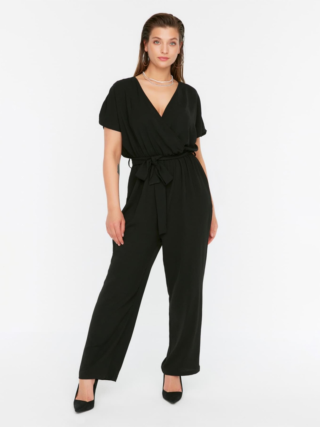 

Trendyol V-Neck Short Sleeves Waist Tie-Ups Basic Jumpsuit, Black