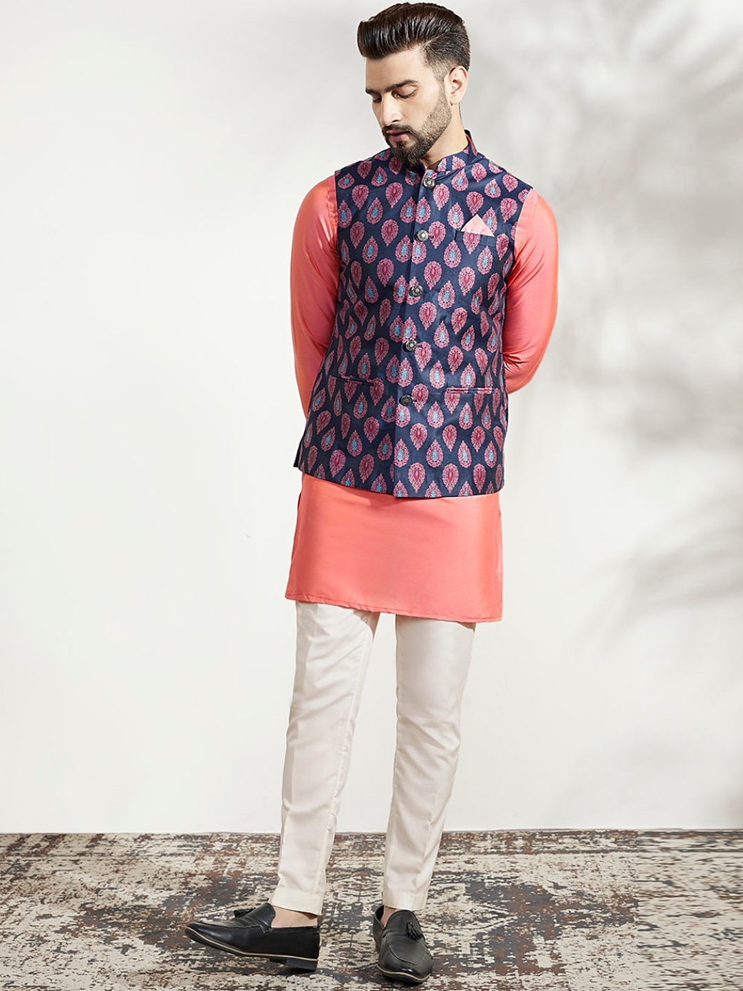 

KISAH Mandarin Collar Straight Kurta & Trousers With Jacket, Pink