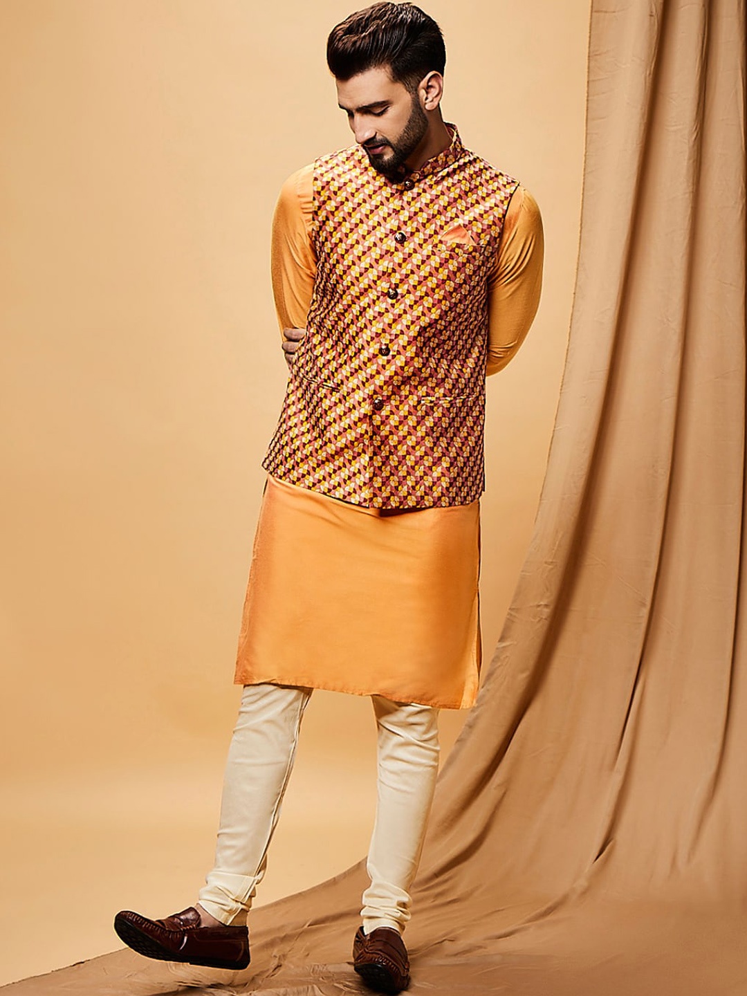 

KISAH Mandarin Collar Regular Kurta with Churidar & Nehru jacket, Orange