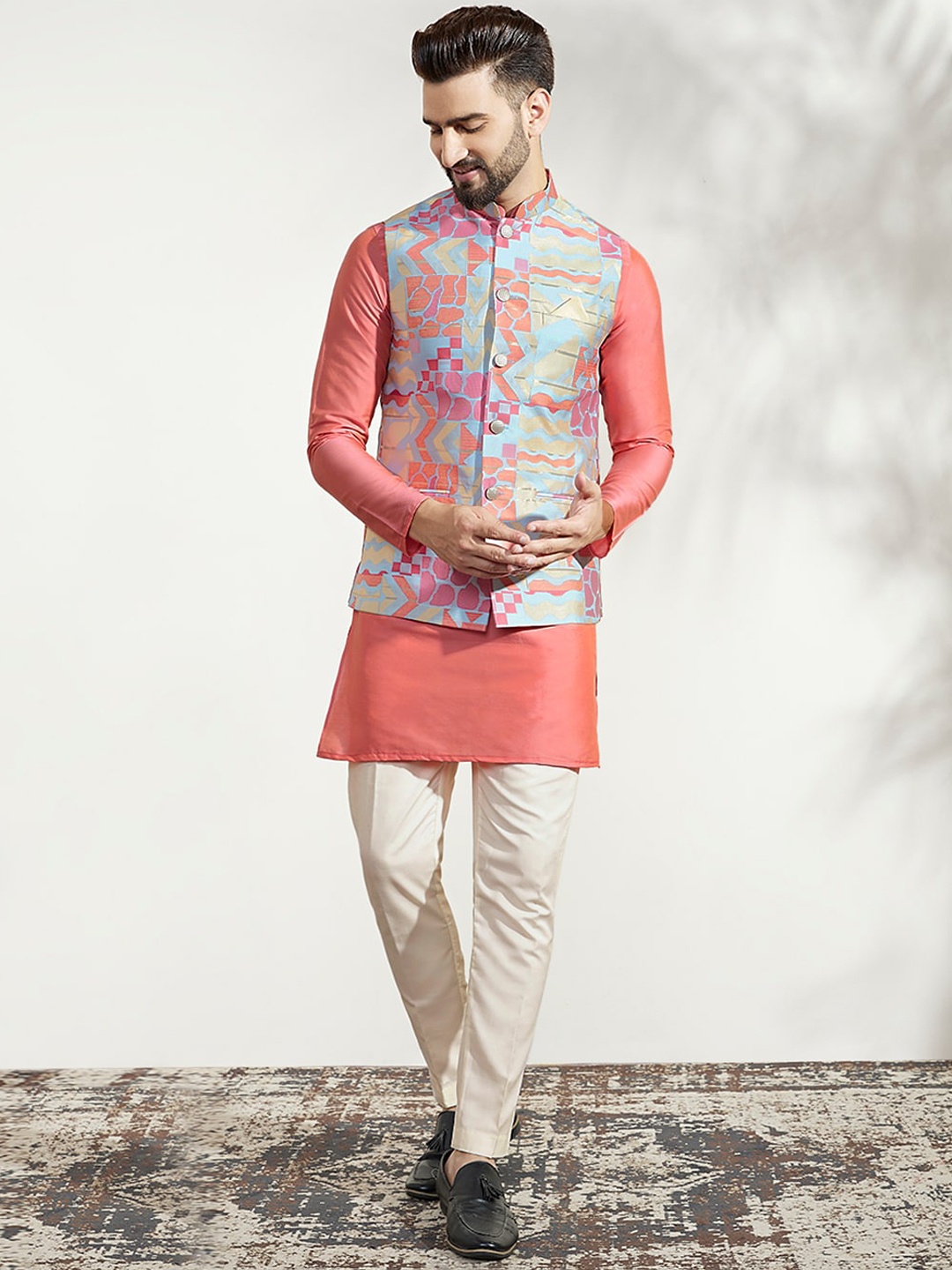 

KISAH Mandarin Collar Long Sleeves Kurta With Trousers & Nehru Jacket, Peach