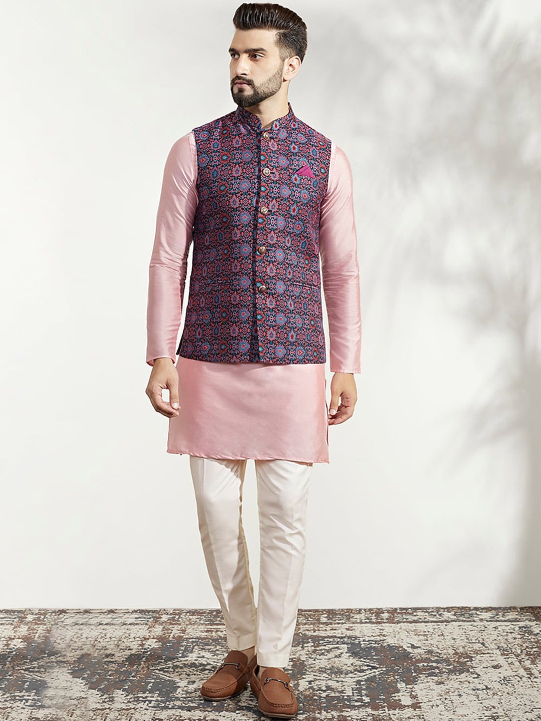 

KISAH Men Woven Jacquard Regular Fit Ethnic Motifs Kurta Jacket Trouser Set, Pink