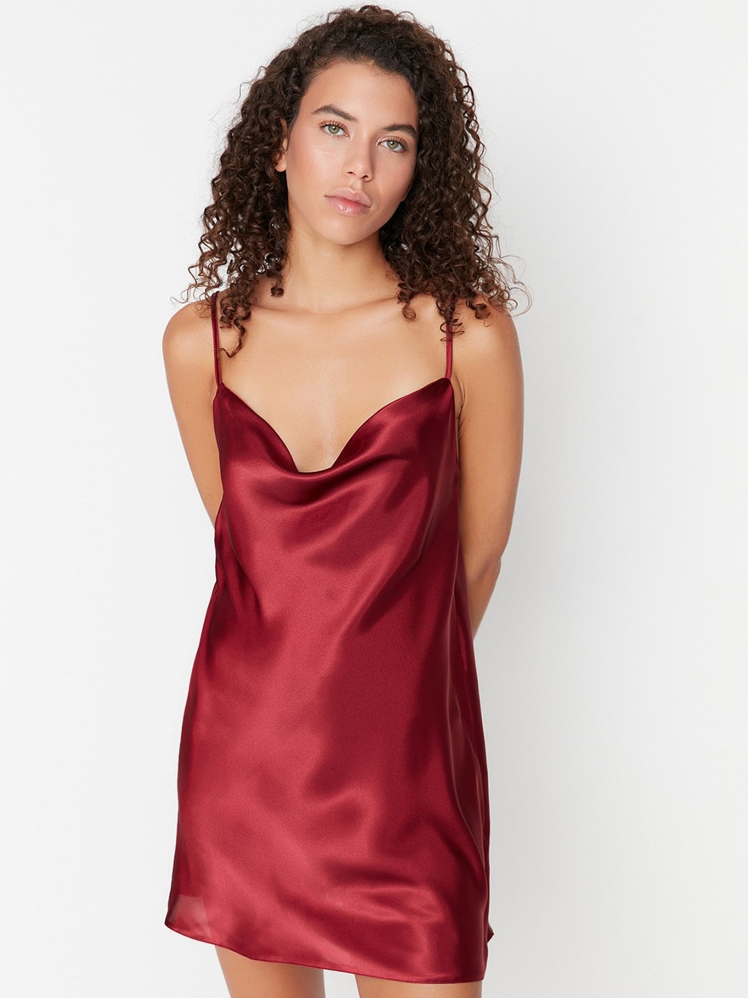 

Trendyol Sleeveless Styled-Back Nightdress, Burgundy