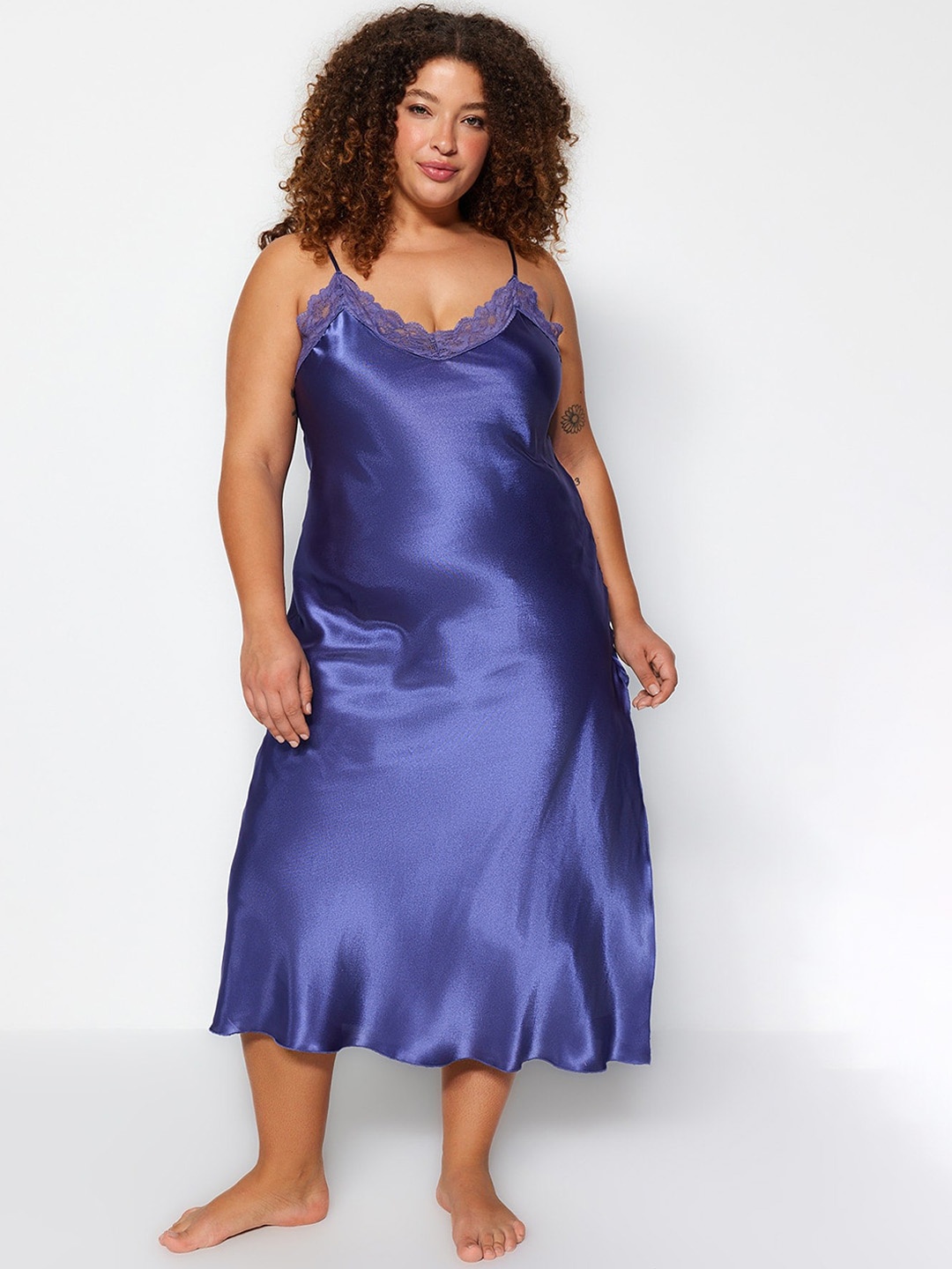 

Trendyol Lace Detail V-Neck Sleeveless Satin Nightdress, Blue