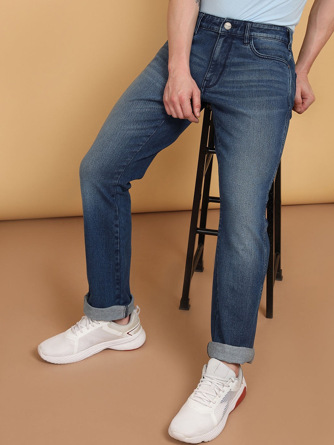 

Wrangler Men Millard Mid-Rise Heavy Fade Stretchable Jeans, Blue