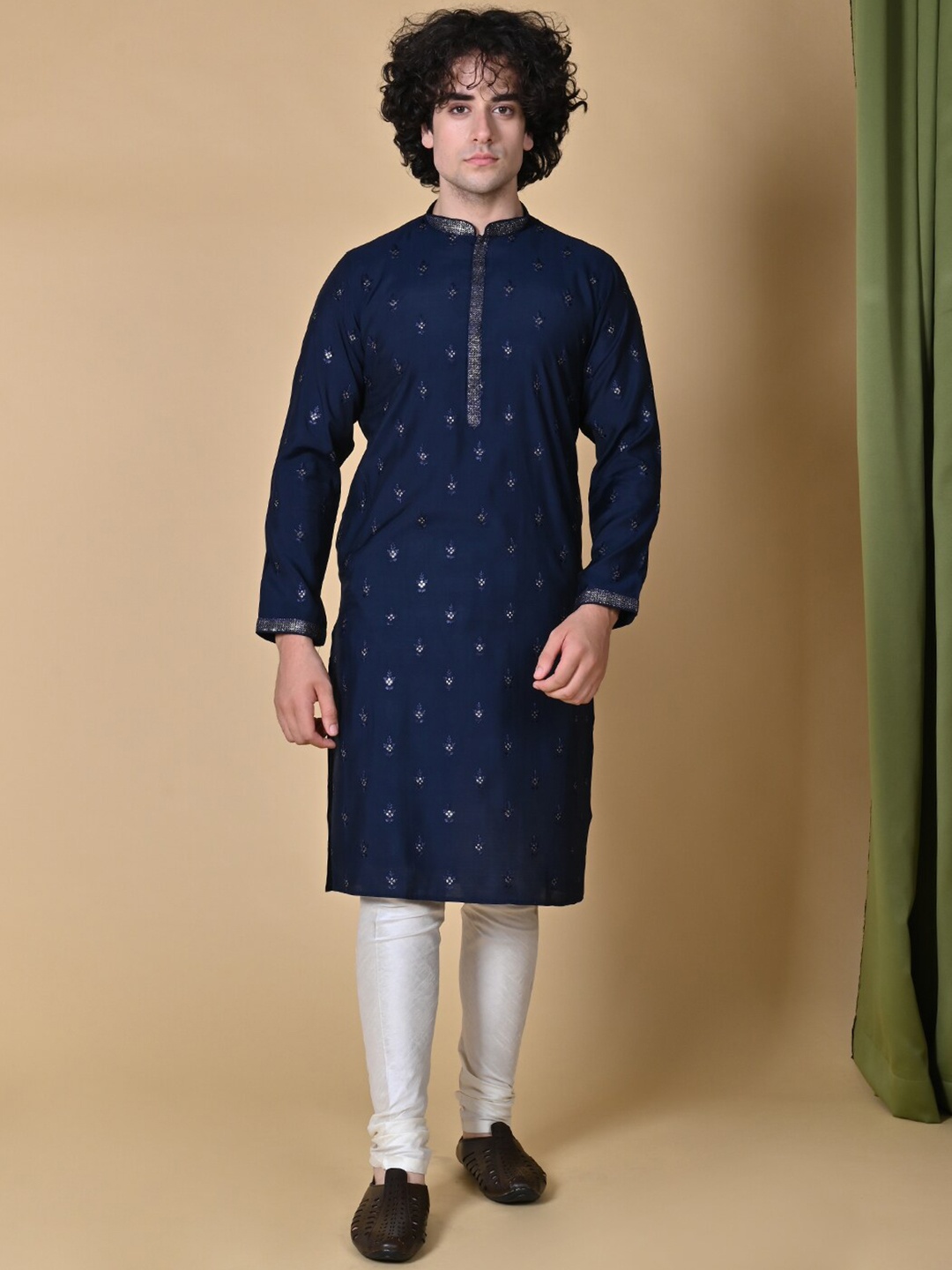 

MAAHI FABS Ethnic Embroidered Mandarin Collar Thread Work Pure Silk Straight Kurta, Navy blue