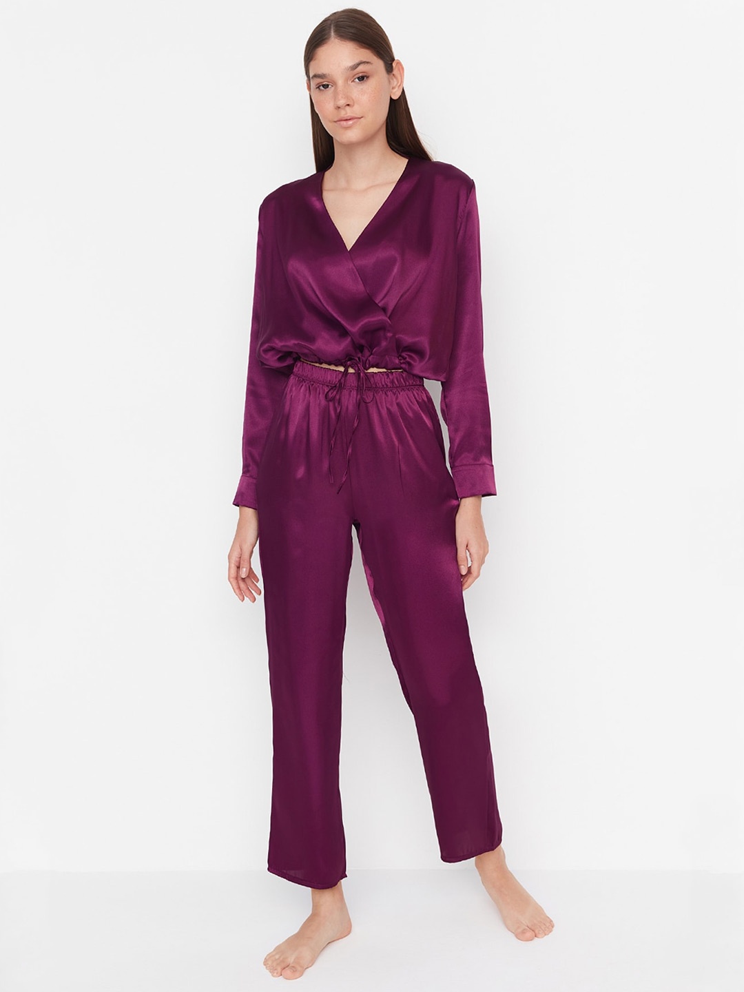 

Trendyol V-Neck Top And Pyjamas, Purple