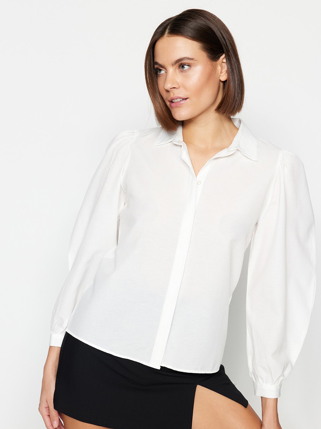 

Trendyol Spread Collar Puff Sleeves Casual Shirt, White