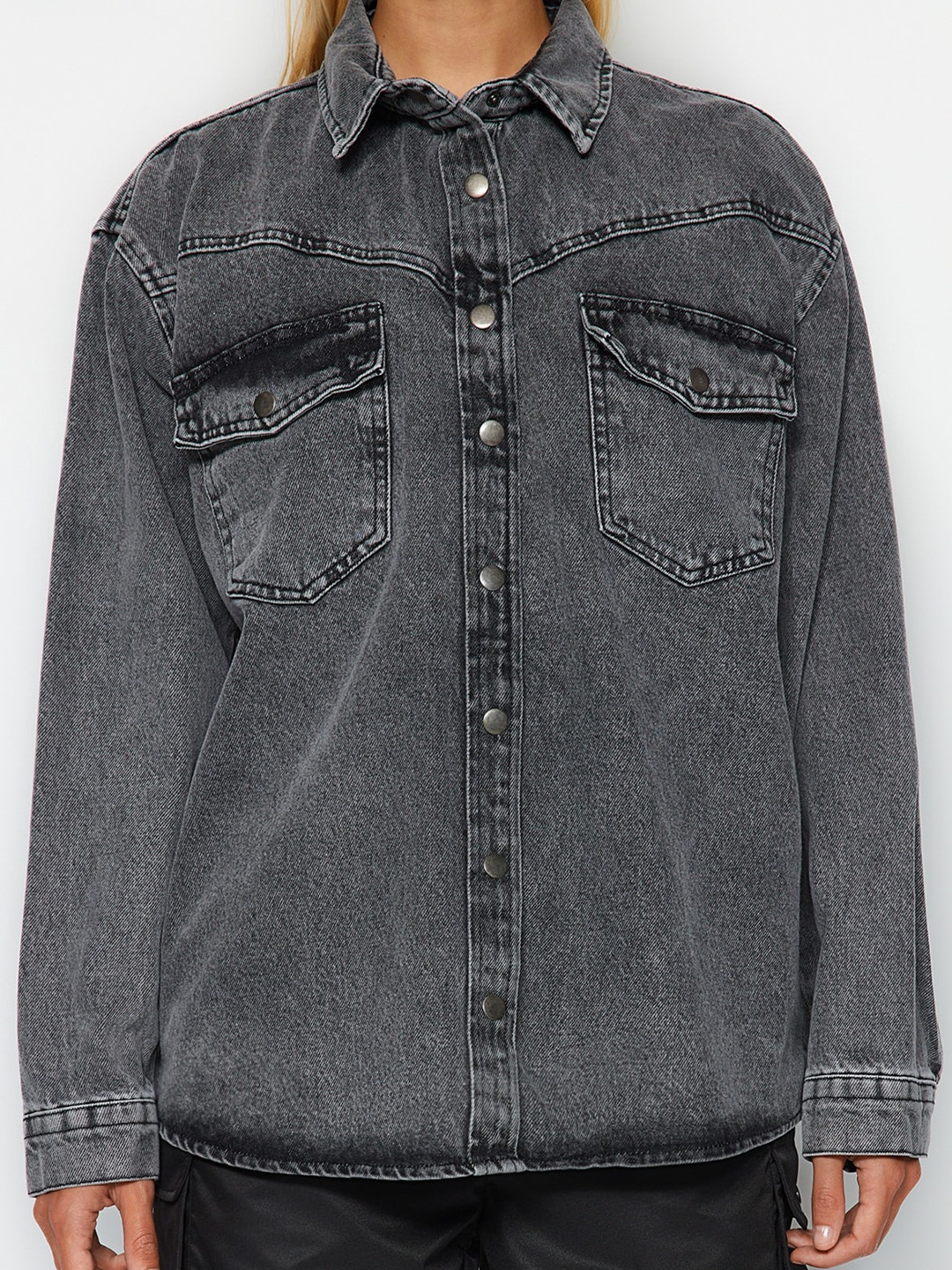 

Trendyol Faded Pure Cotton Casual Shirt, Black