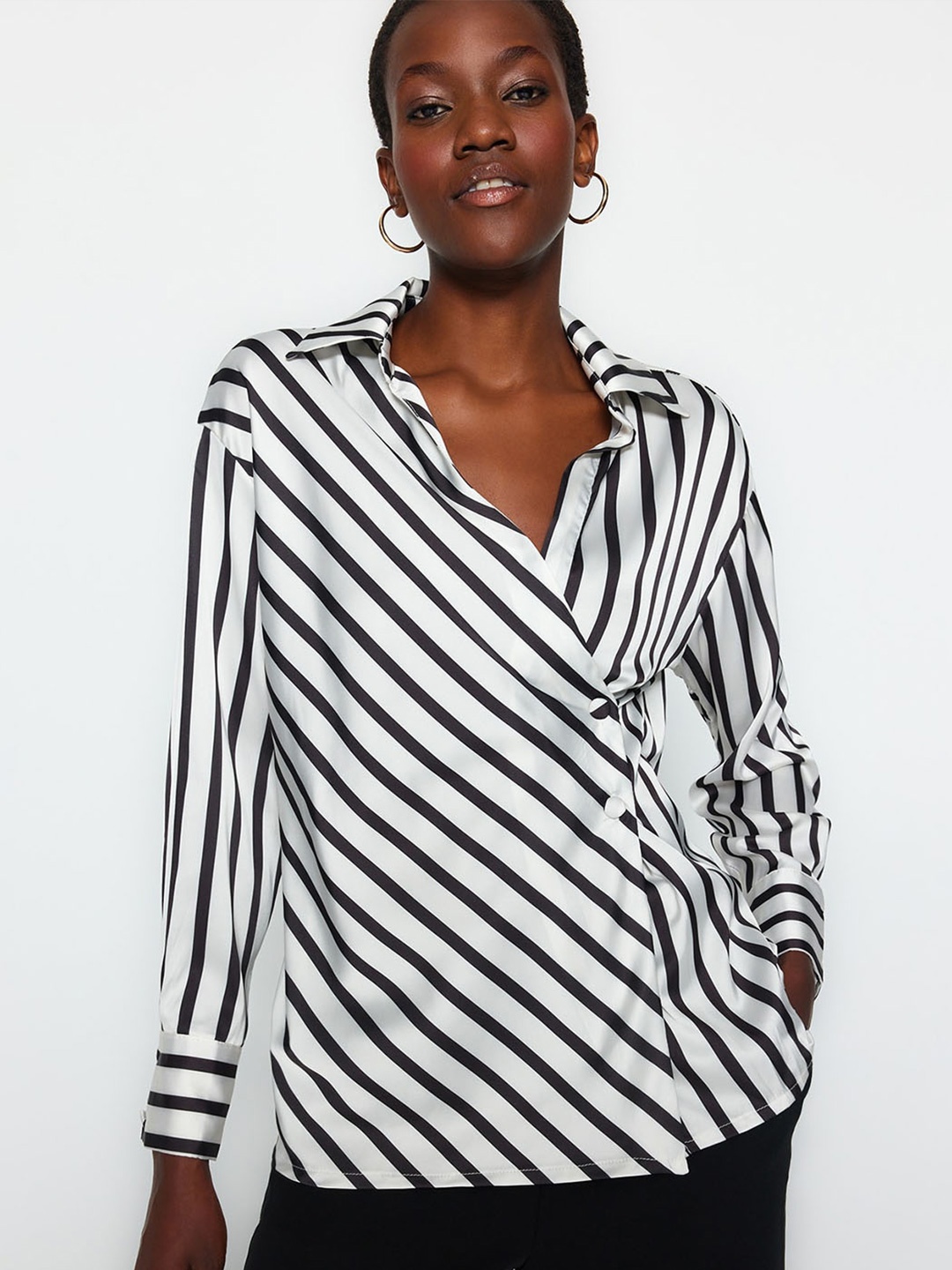 

Trendyol Opaque Striped Casual Shirt, Black