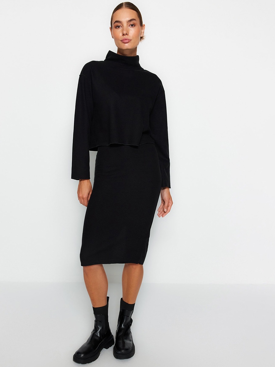 

Trendyol Pencil Midi Skirts, Black
