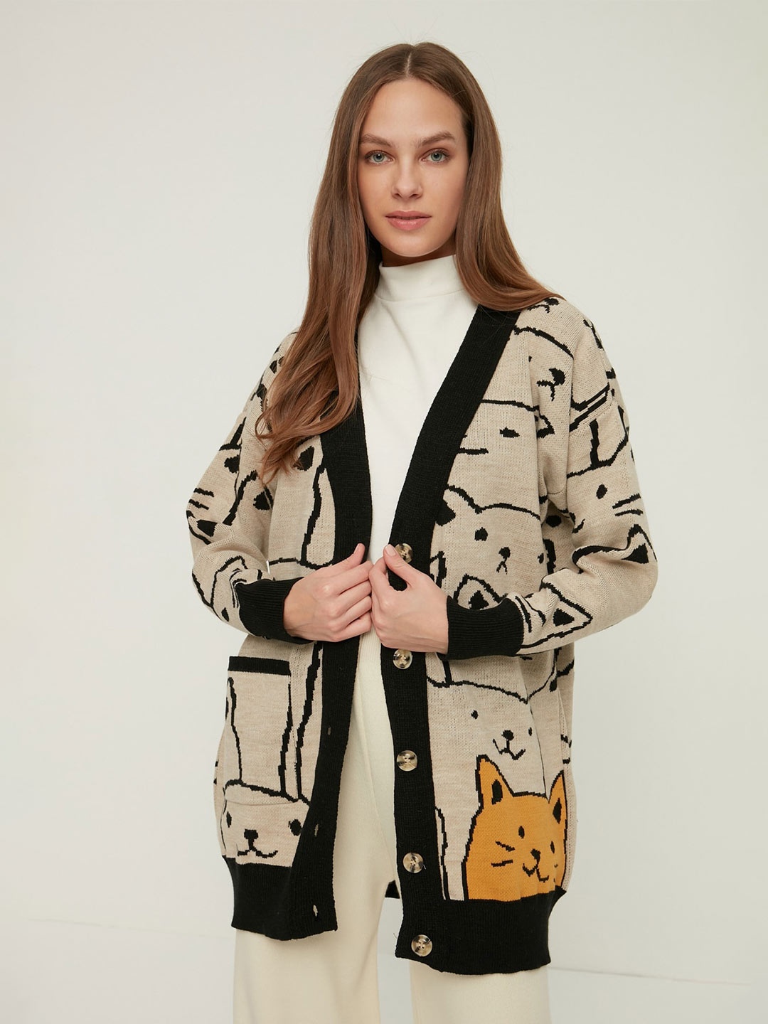 

Trendyol Conversational Printed Long Sleeves Pure Acrylic Longline Cardigan Sweaters, Black