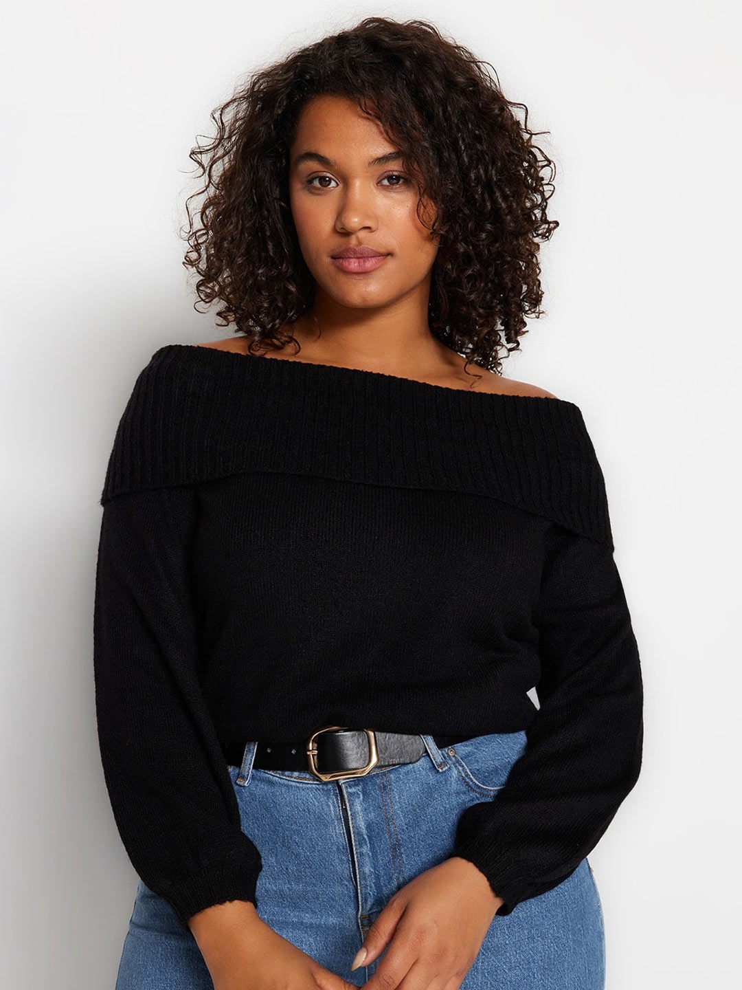 

Trendyol Off Shoulder Long Sleeves Pullover, Black