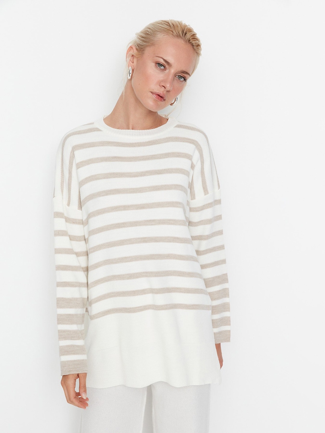 

Trendyol Striped Longline Acrylic Pullover, White