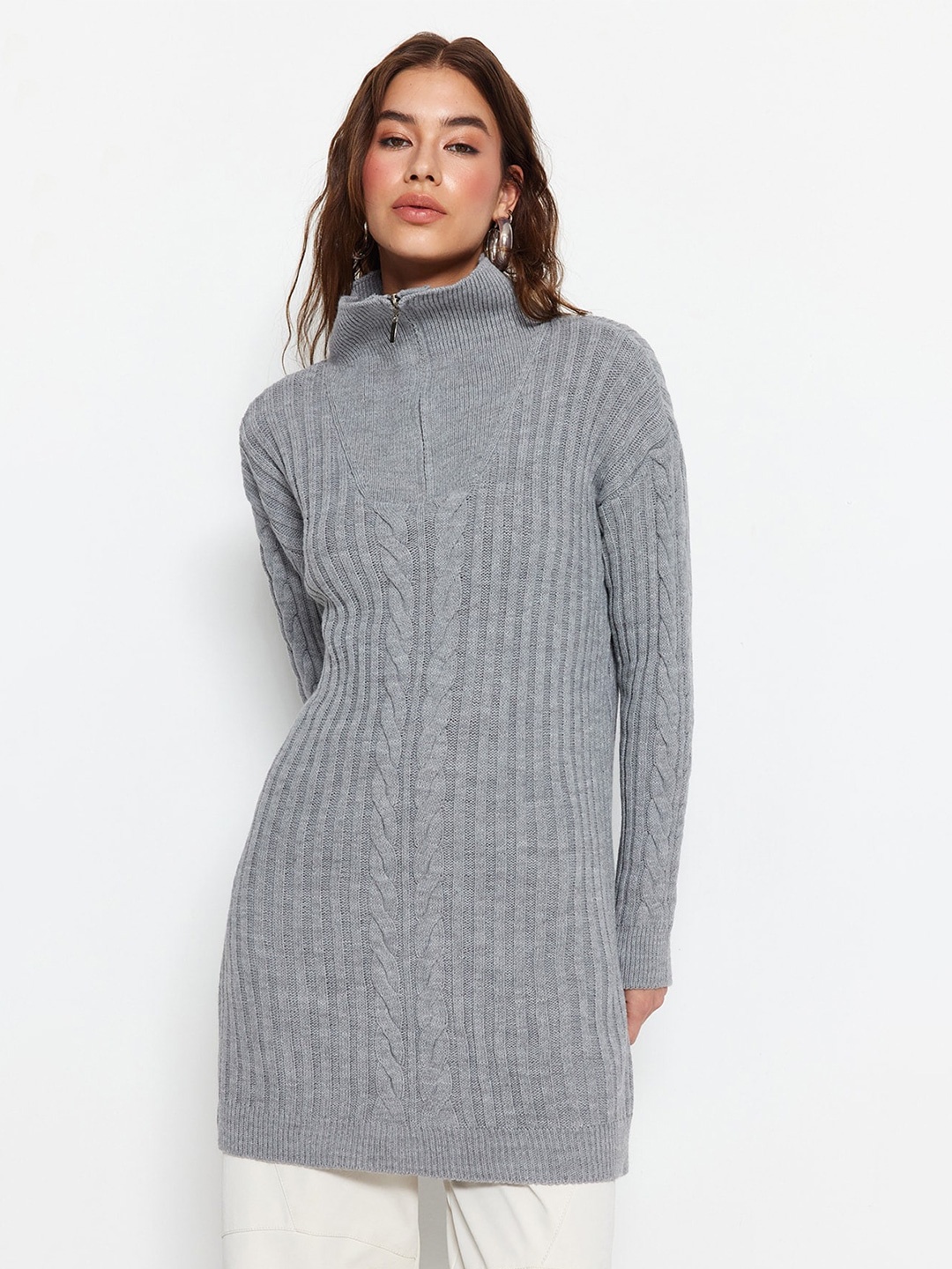 

Trendyol Cable Knit Turtle Neck Long Sleeves Acrylic Pullover, Grey
