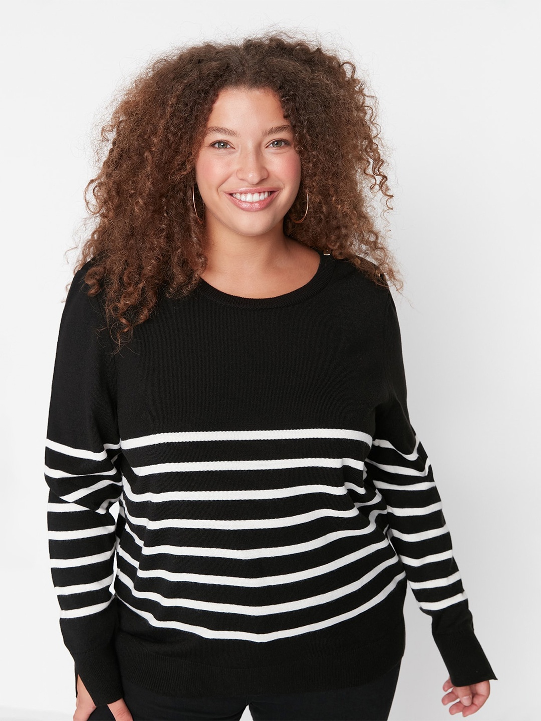 

Trendyol Striped Acrylic Round Neck Pullover, Black