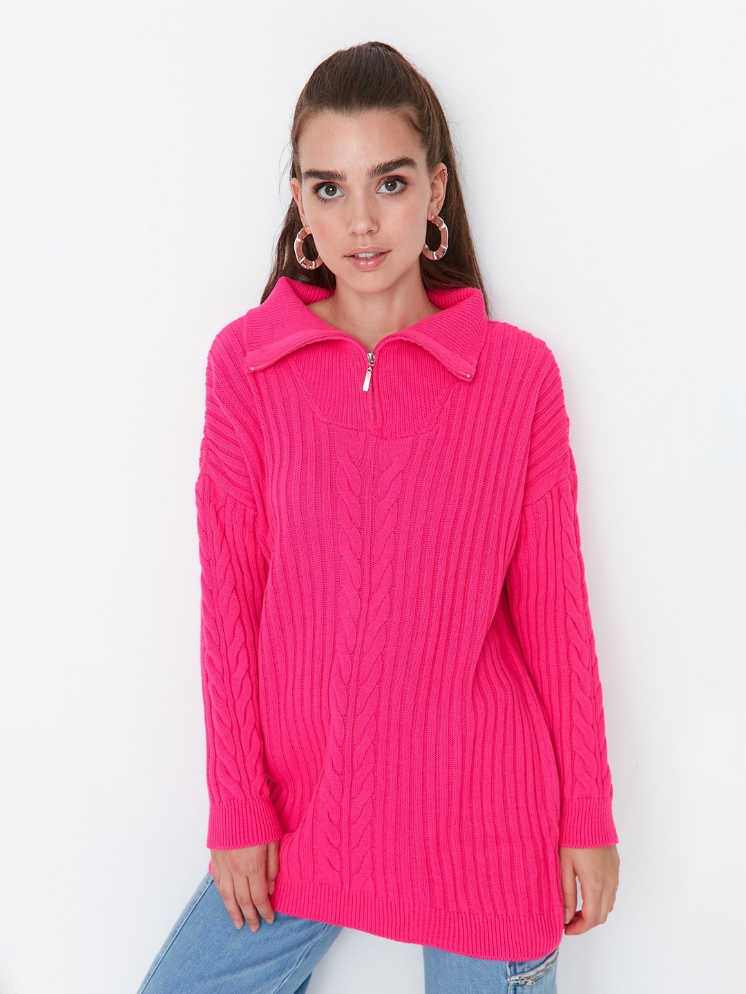 

Trendyol Cable Knit Self Design Half Zipper Longline Acrylic Pullover Sweater, Pink