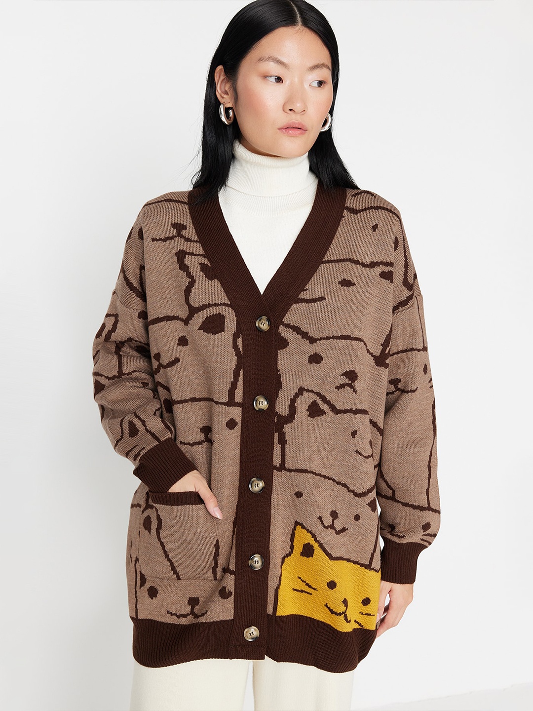 

Trendyol Abstract Printed Acrylic Longline Cardigan, Brown