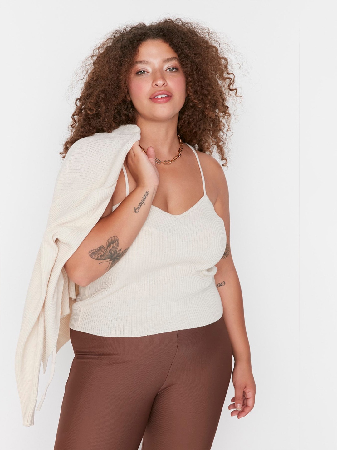 

Trendyol Plus Size Ribbed Tie-Up Neck Acrylic Front-Open Sweaters, Beige