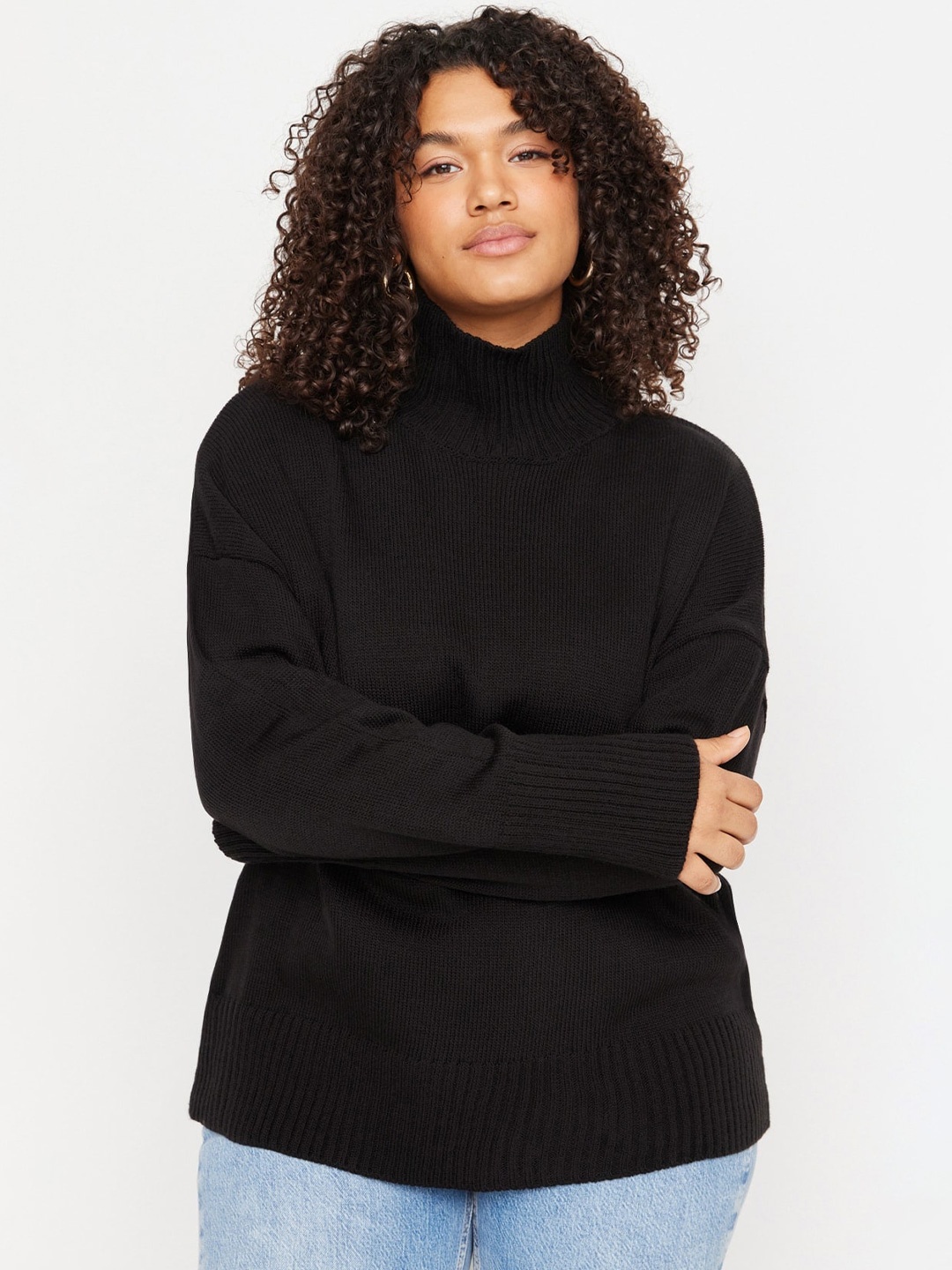 

Trendyol Plus Size High Neck Acrylic Pullover, Black