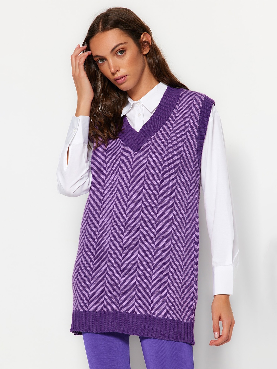

Trendyol Geometric Self Design Longline Sweater Vest, Purple