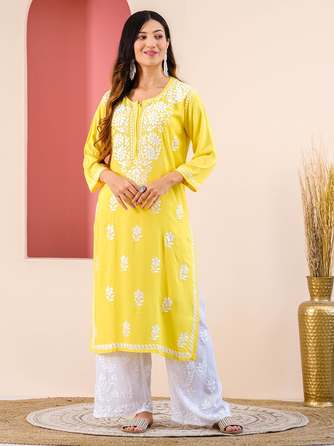 

Chowkhat Ethnic Motifs Embroidered Straight Kurta, Yellow