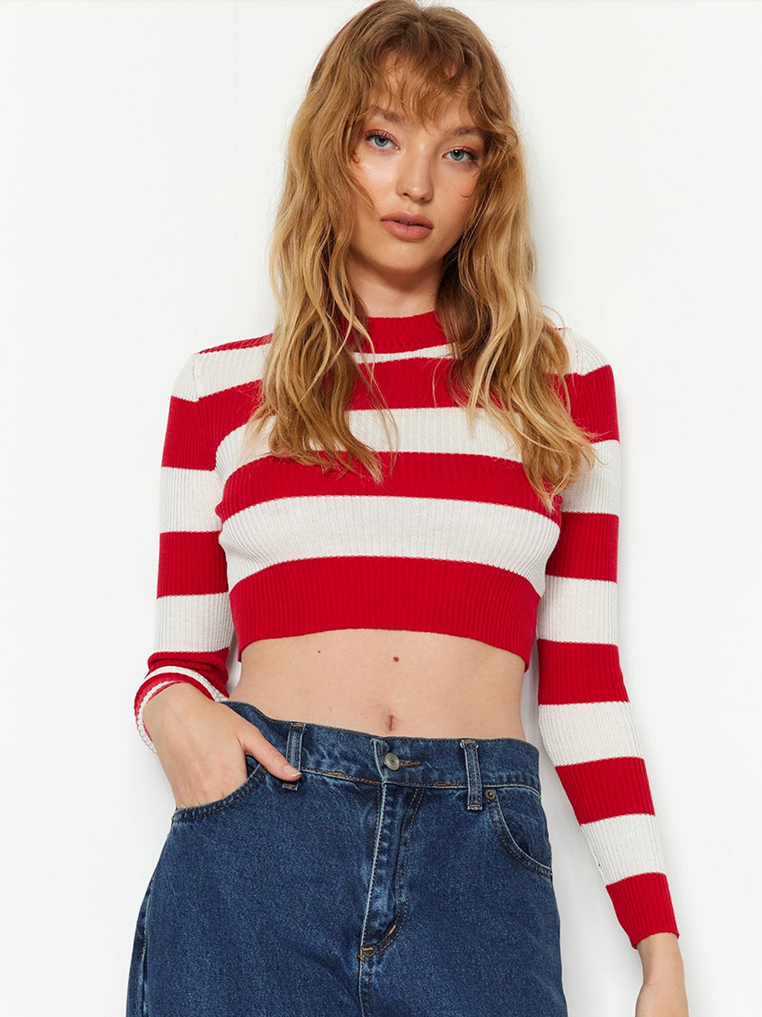 

Trendyol Striped Acrylic Crop Pullover, Red