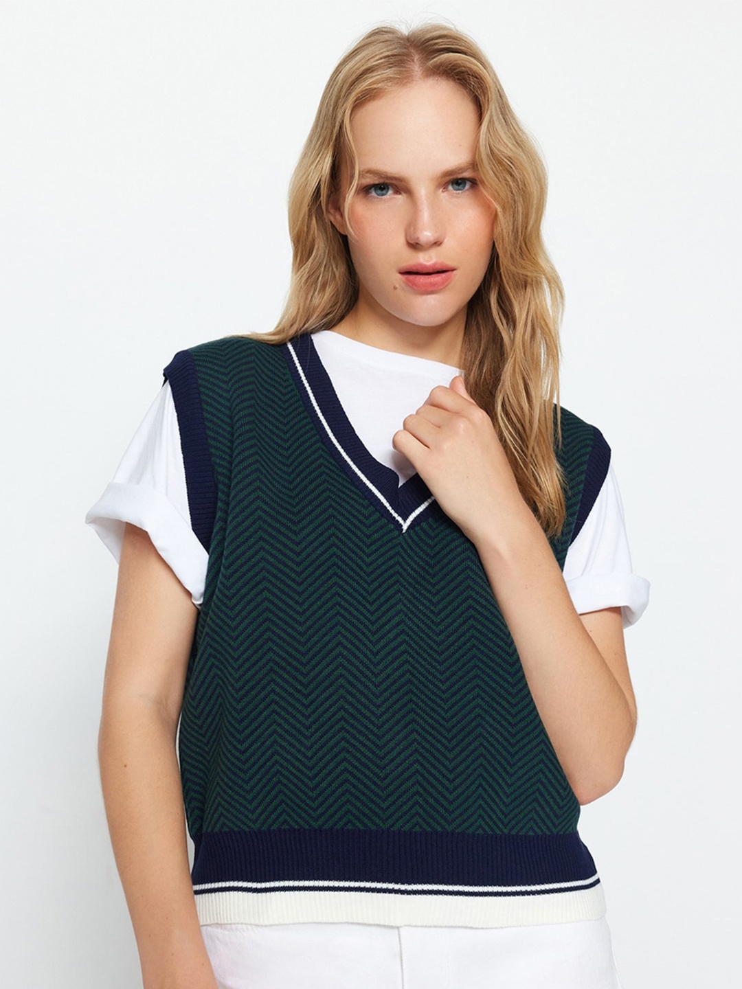 

Trendyol Self Design Chevron Acrylic Sweater Vest, Green