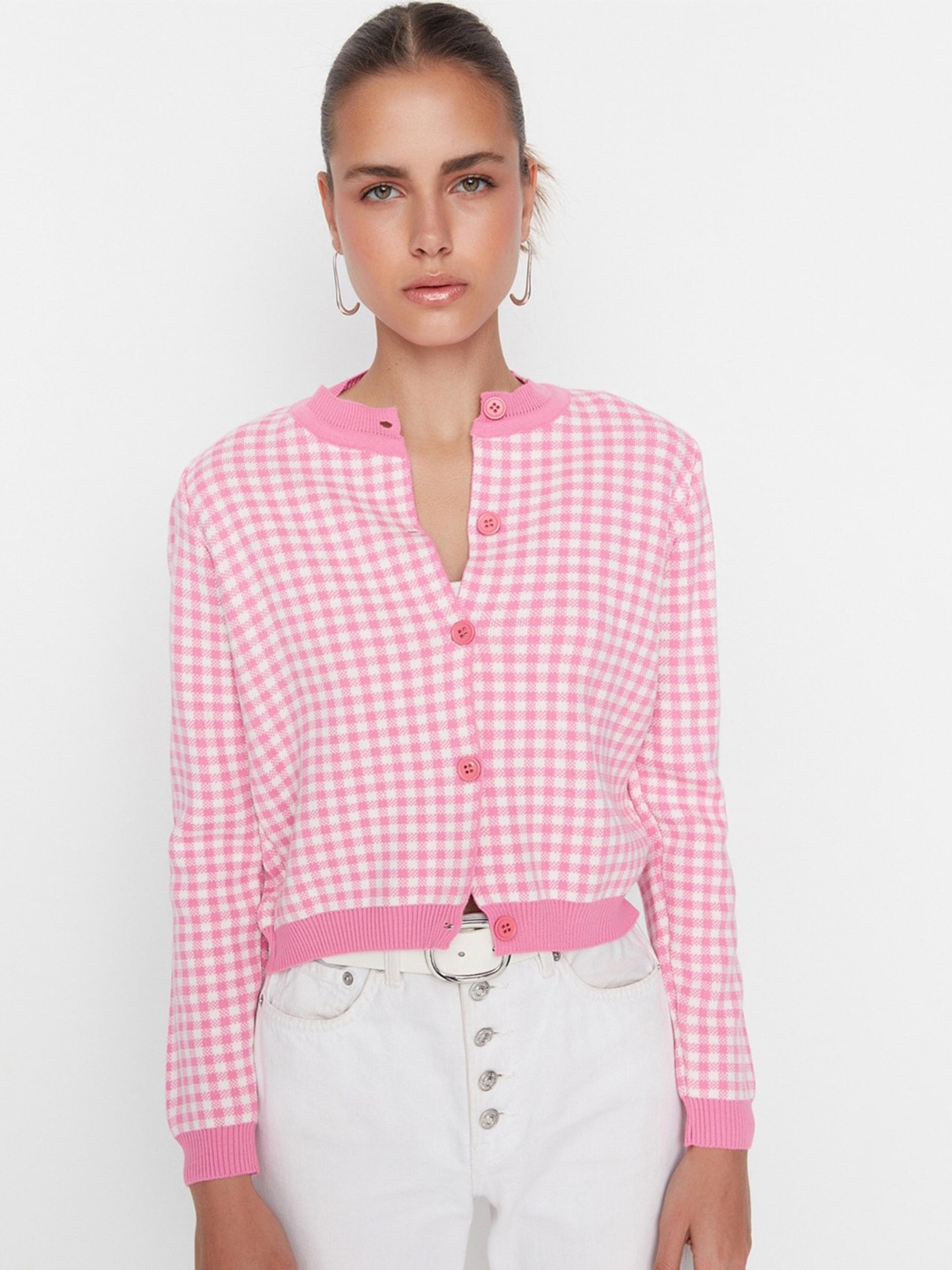 

Trendyol Checked Round Neck Long Sleeve Acrylic Cardigan Sweaters, Pink