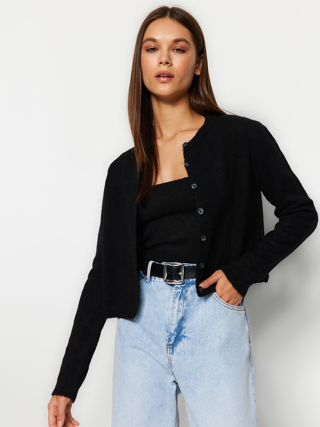 

Trendyol Henley Neck Long Sleeves Cardigan, Black