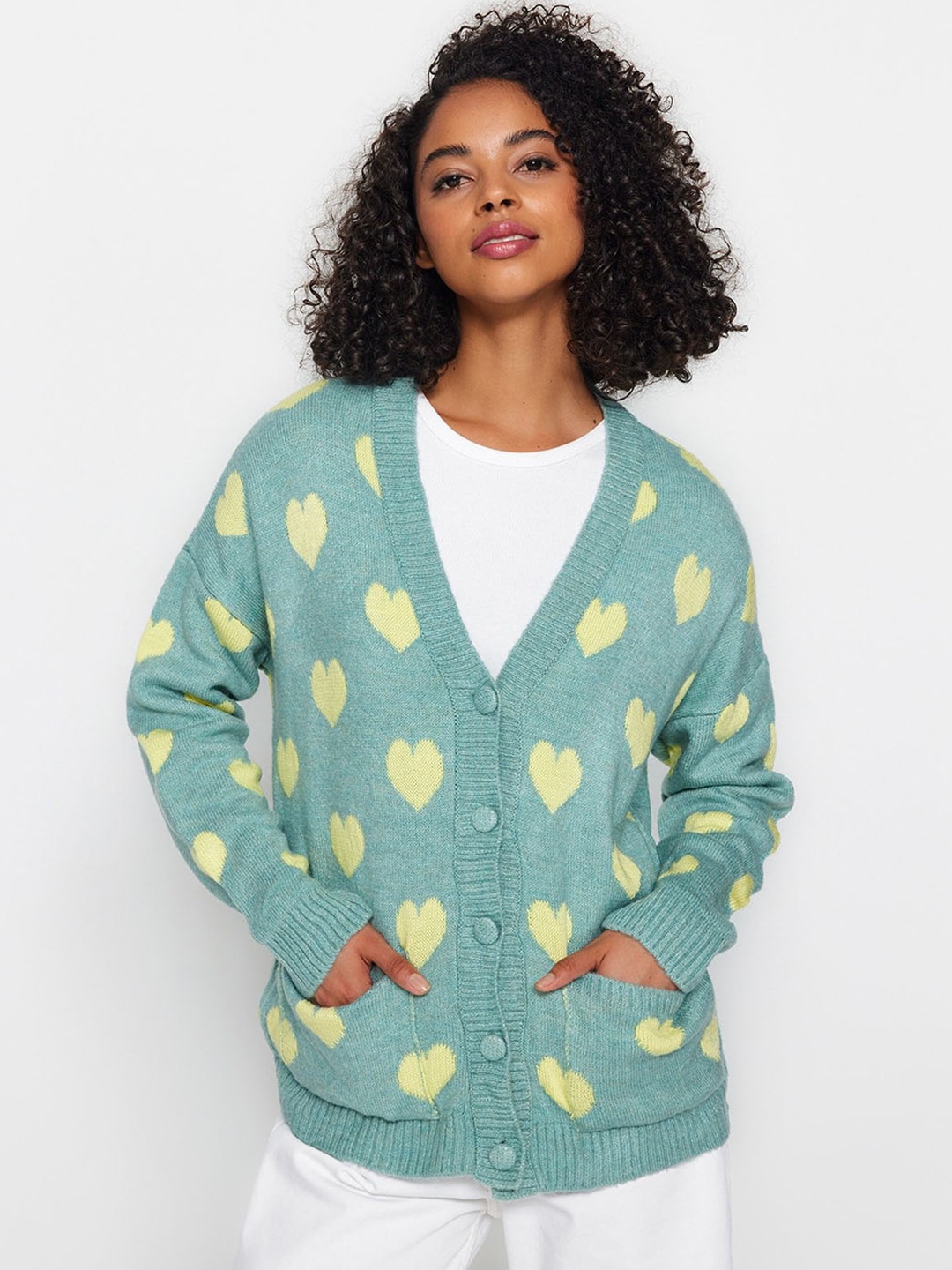 

Trendyol Conversational Printed V-Neck Cardigan Sweater, Sea green