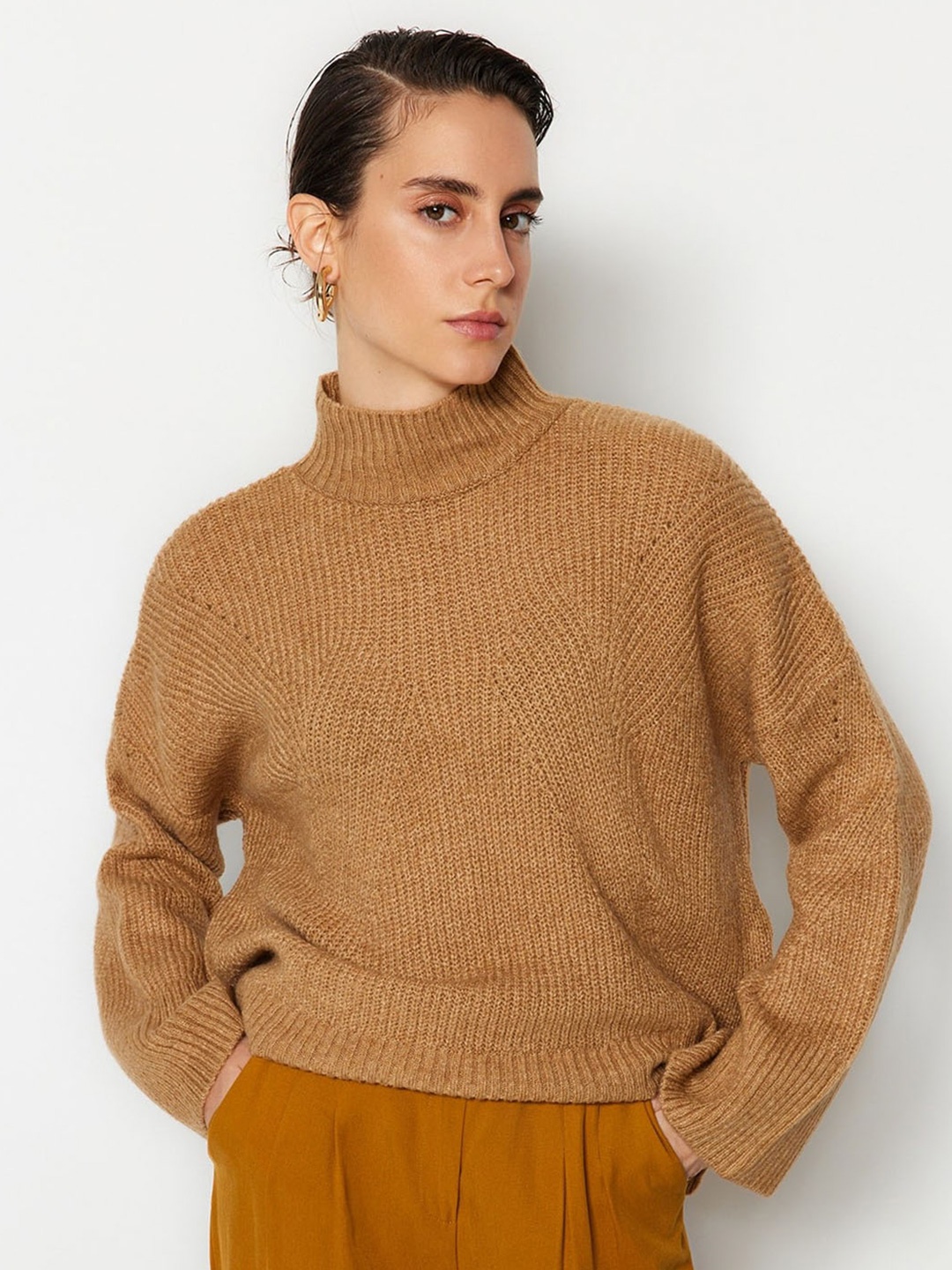 

Trendyol Turtle Neck Ribbed Pullover, Brown