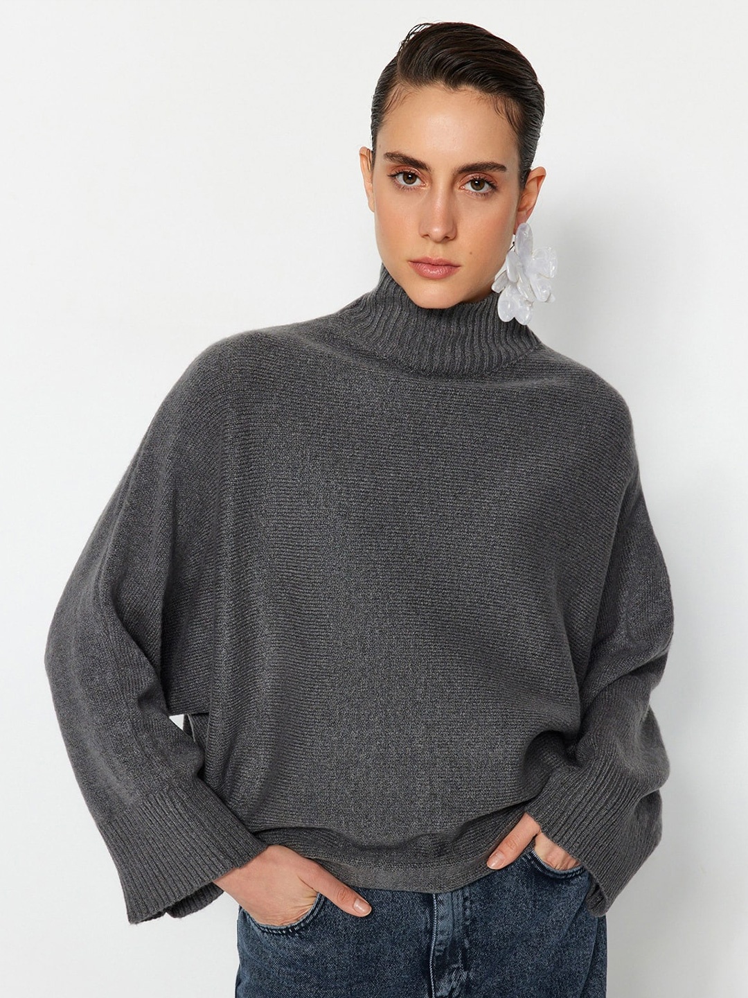 

Trendyol High Neck Pullover, Grey