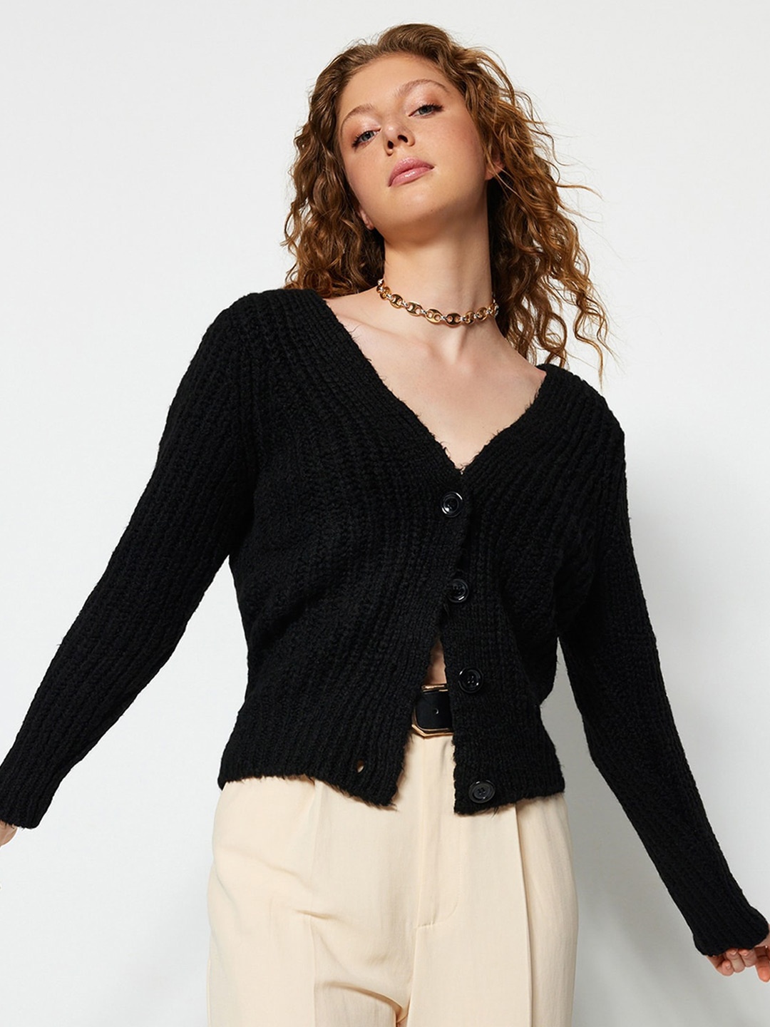 

Trendyol Cable Knit Crop Cardigan Sweaters, Black