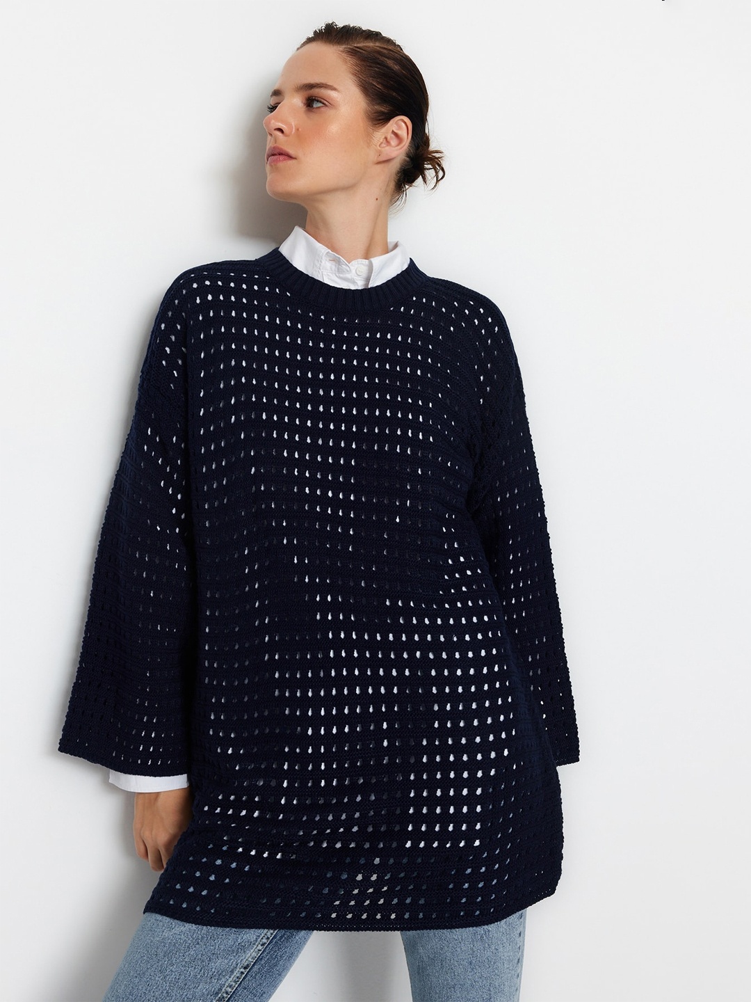 

Trendyol Woven Design Round Neck Drop-Shoulder Sleeves Pullover Sweaters, Navy blue