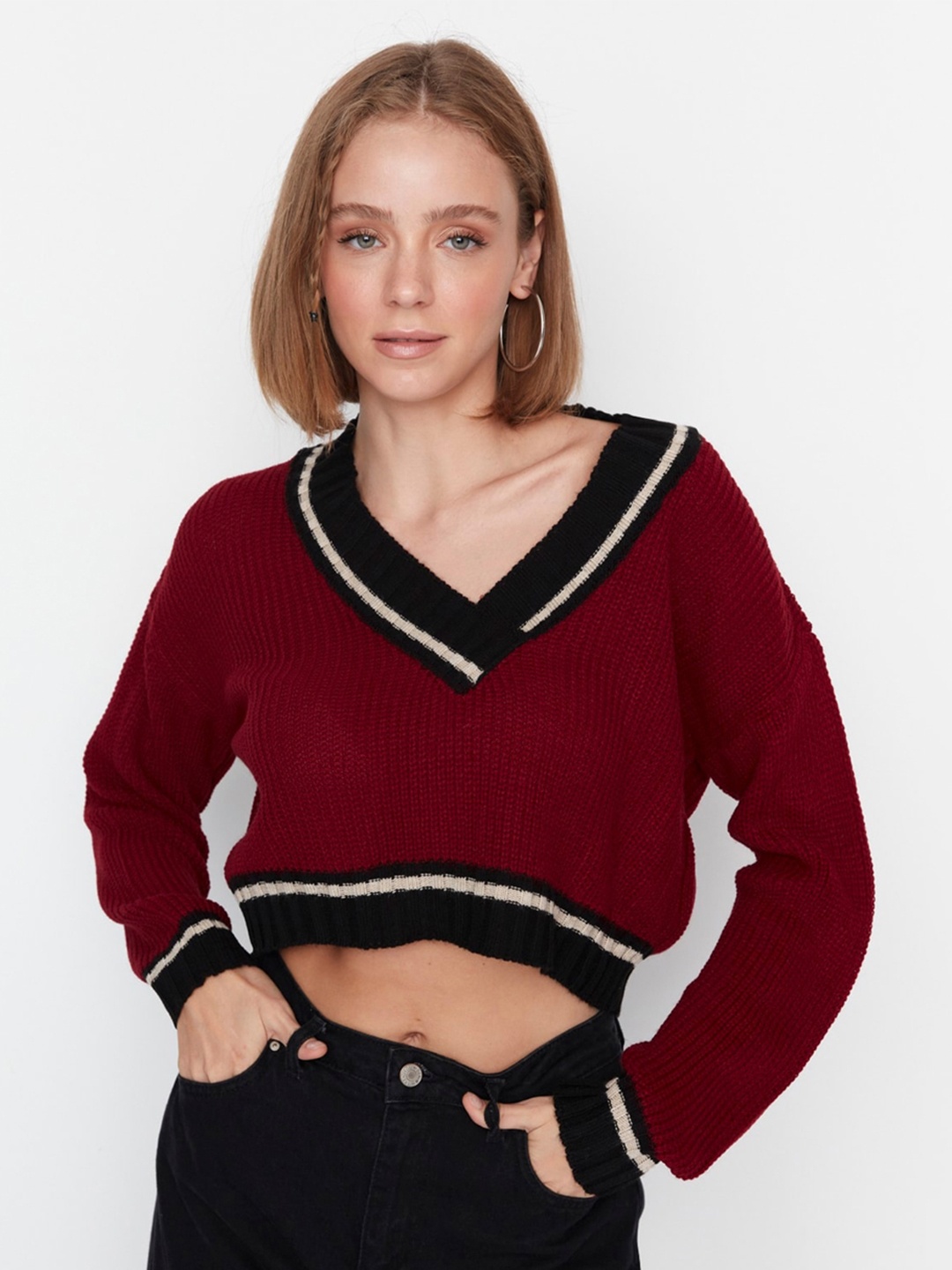 

Trendyol V-Neck Ribbed Acrylic Cropped Pullover, Burgundy