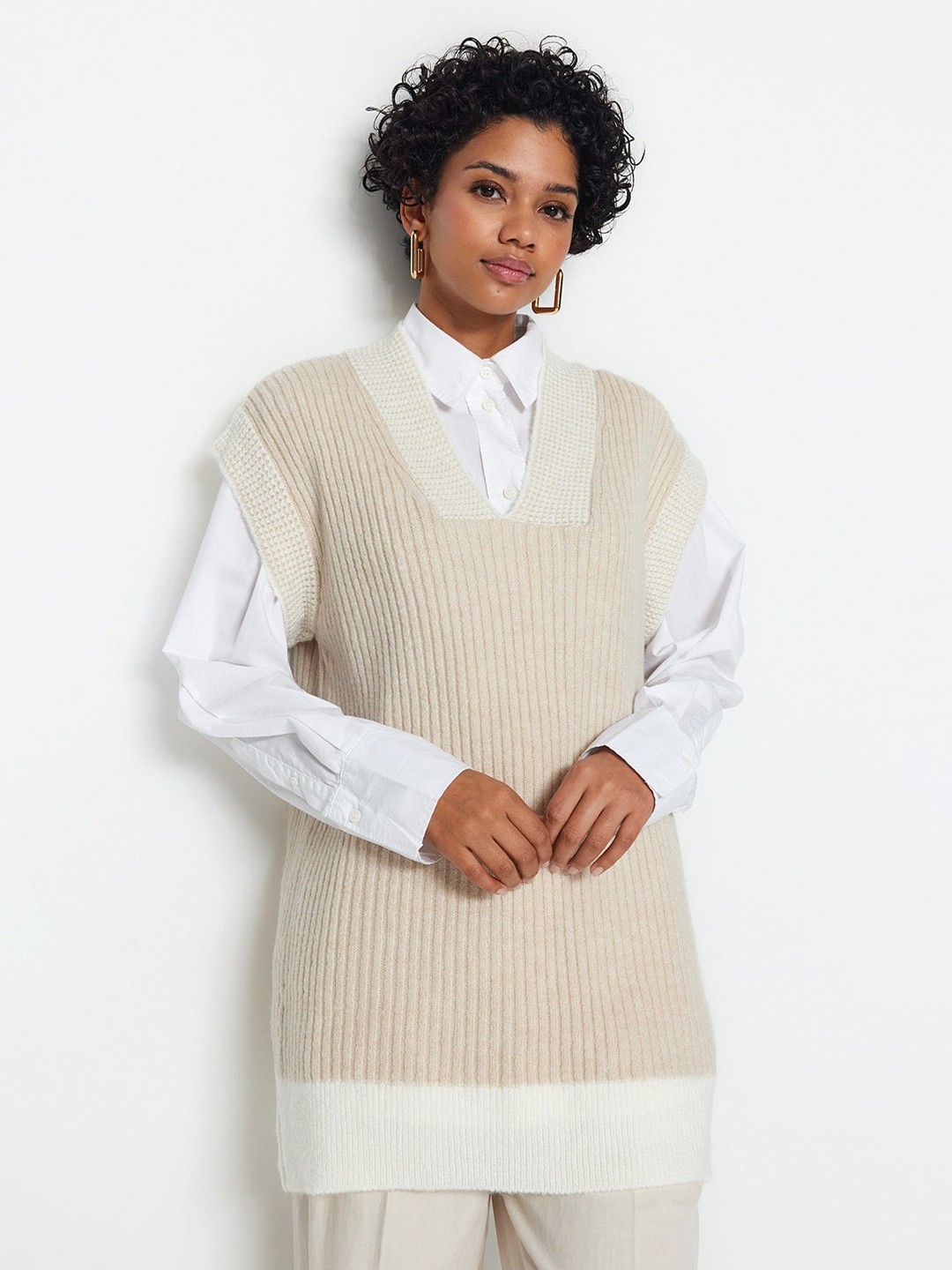 

Trendyol Striped V-Neck Longline Pullover, Beige