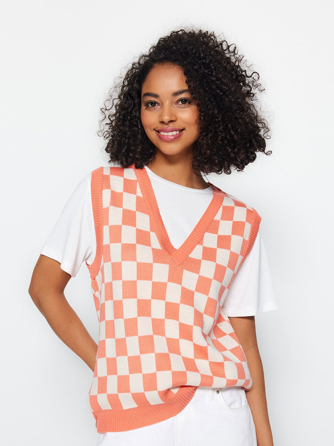 

Trendyol Checked V-Neck Acrylic Sweater Vest, Orange