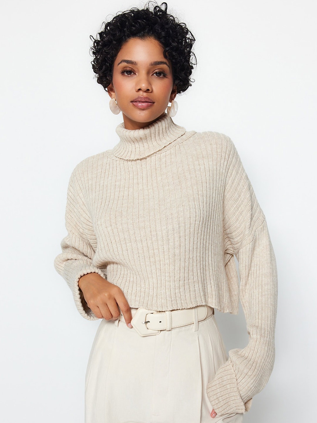 

Trendyol Turtle Neck Ribbed Acrylic Crop Pullover, Beige