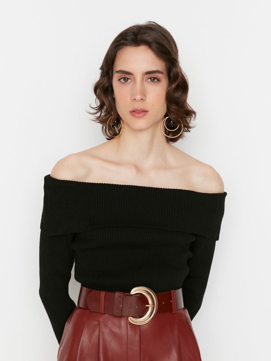 

Trendyol Off Shoulder Ribbed Acrylic Pullover, Black