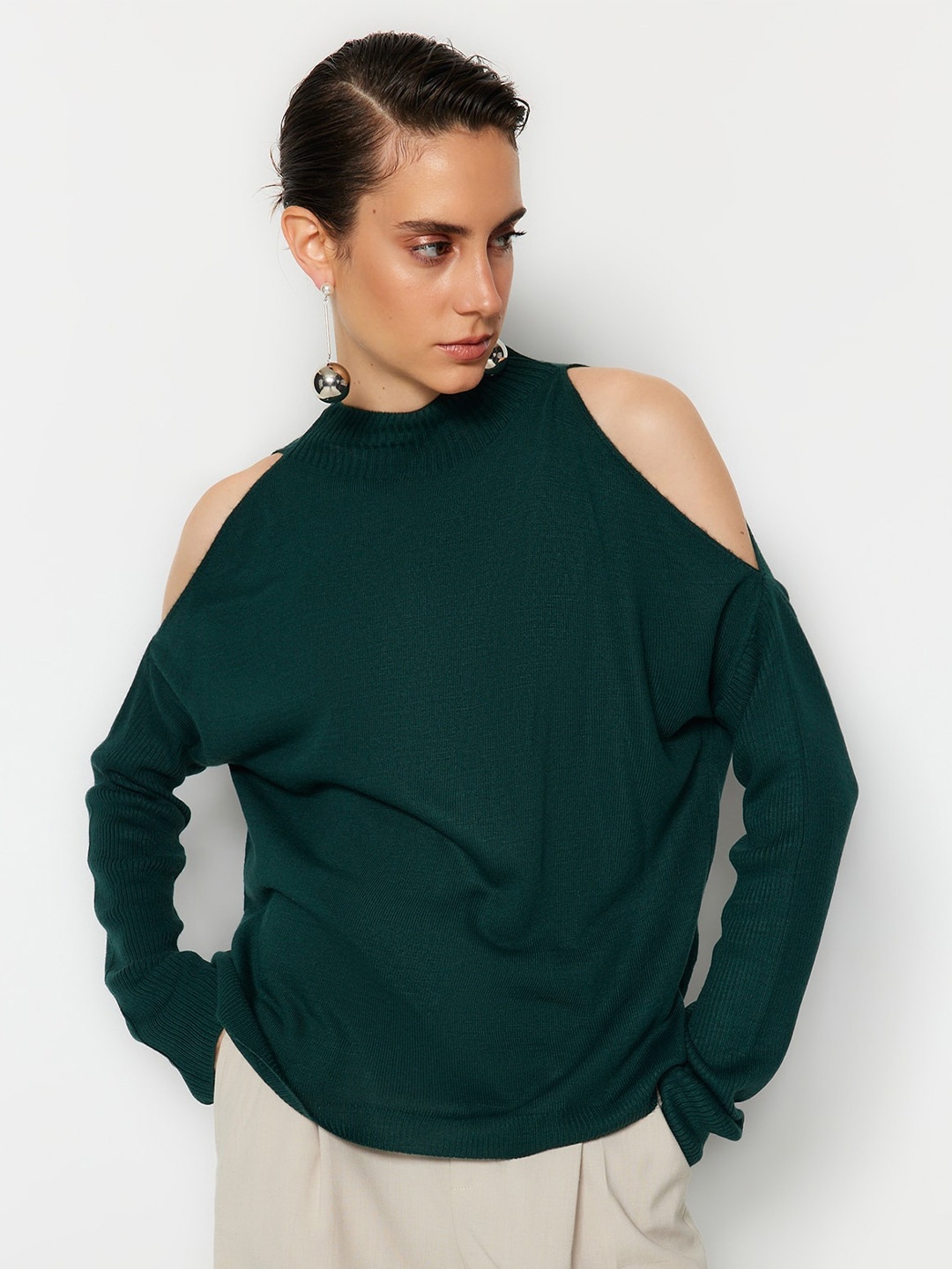 

Trendyol Mock Collar Cut-Out Detail Acrylic Pullover Sweater, Green