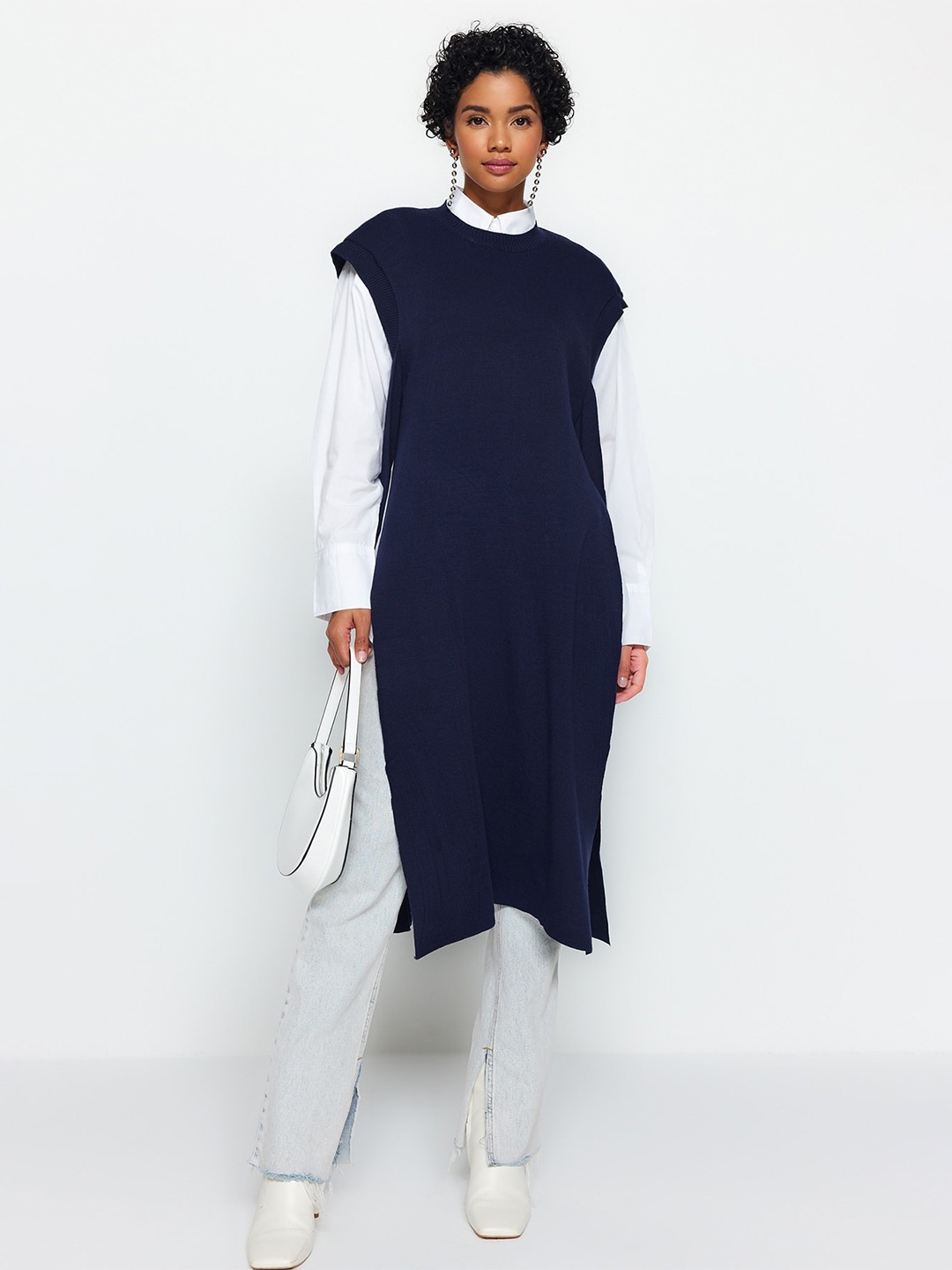 

Trendyol Sleeveless Longline Acrylic Pullover Sweater, Navy blue