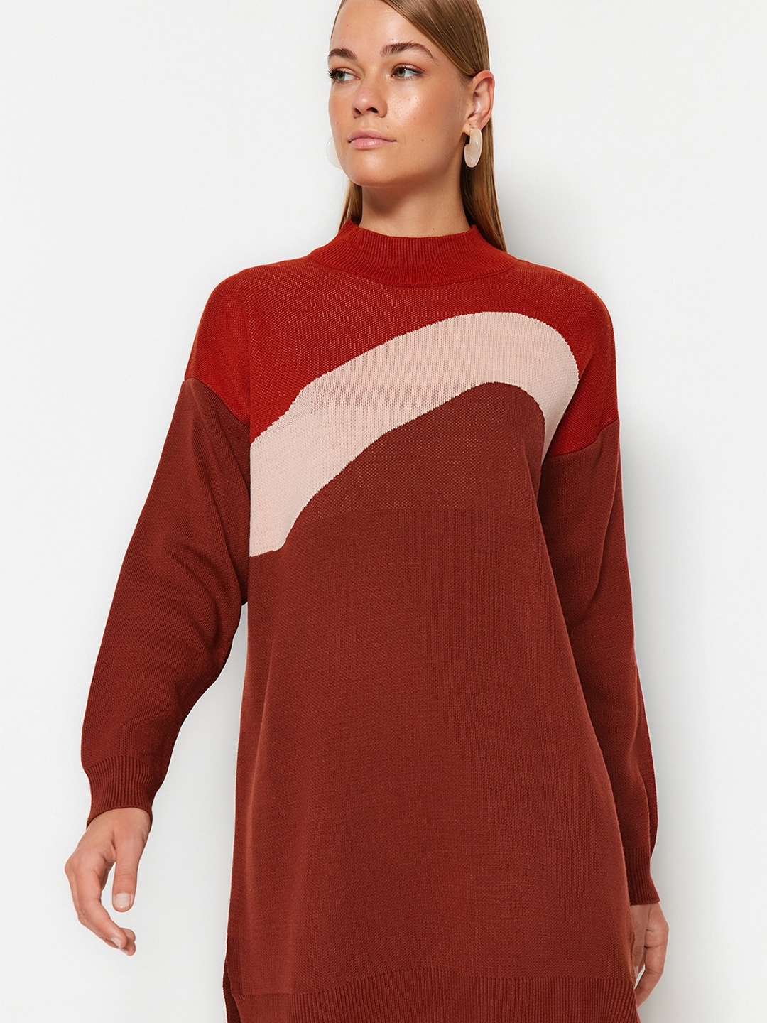 

Trendyol Colourblocked Longline Acrylic Pullover, Brown