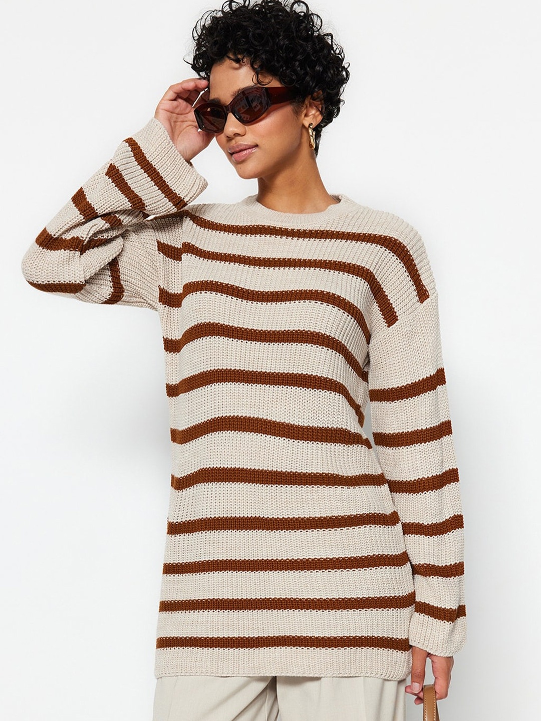 

Trendyol Striped Round Neck Long Sleeve Acrylic Pullover Sweaters, Beige