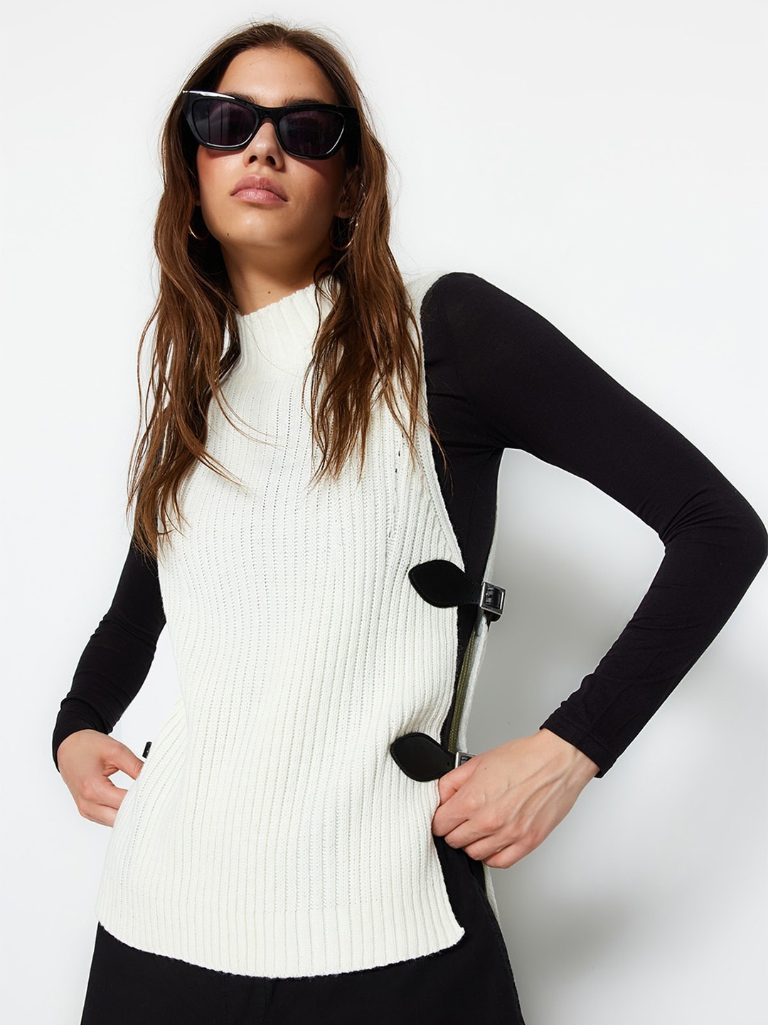 

Trendyol Ribbed Acrylic Pullover, Off white