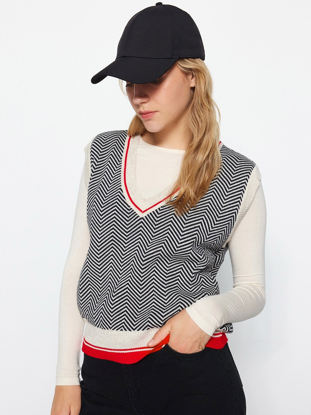 

Trendyol Striped Acrylic Sweater Vest, Cream